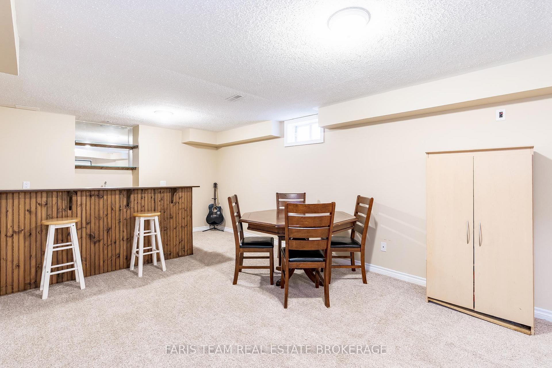 Photo 31 of 63 Jagges Drive, Barrie, Edgehill Drive — HOMEH