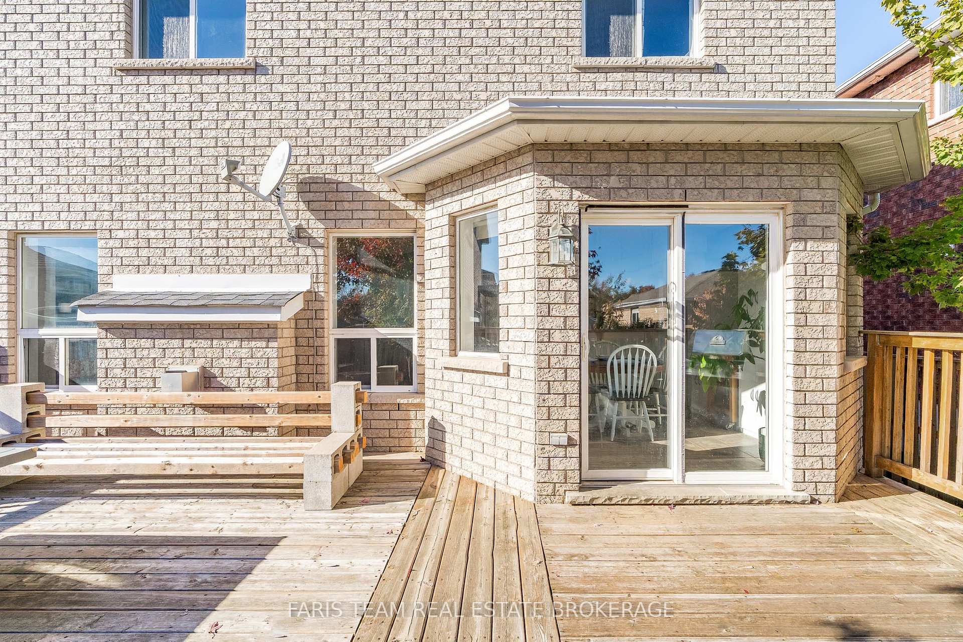 Photo 35 of 63 Jagges Drive, Barrie, Edgehill Drive — HOMEH