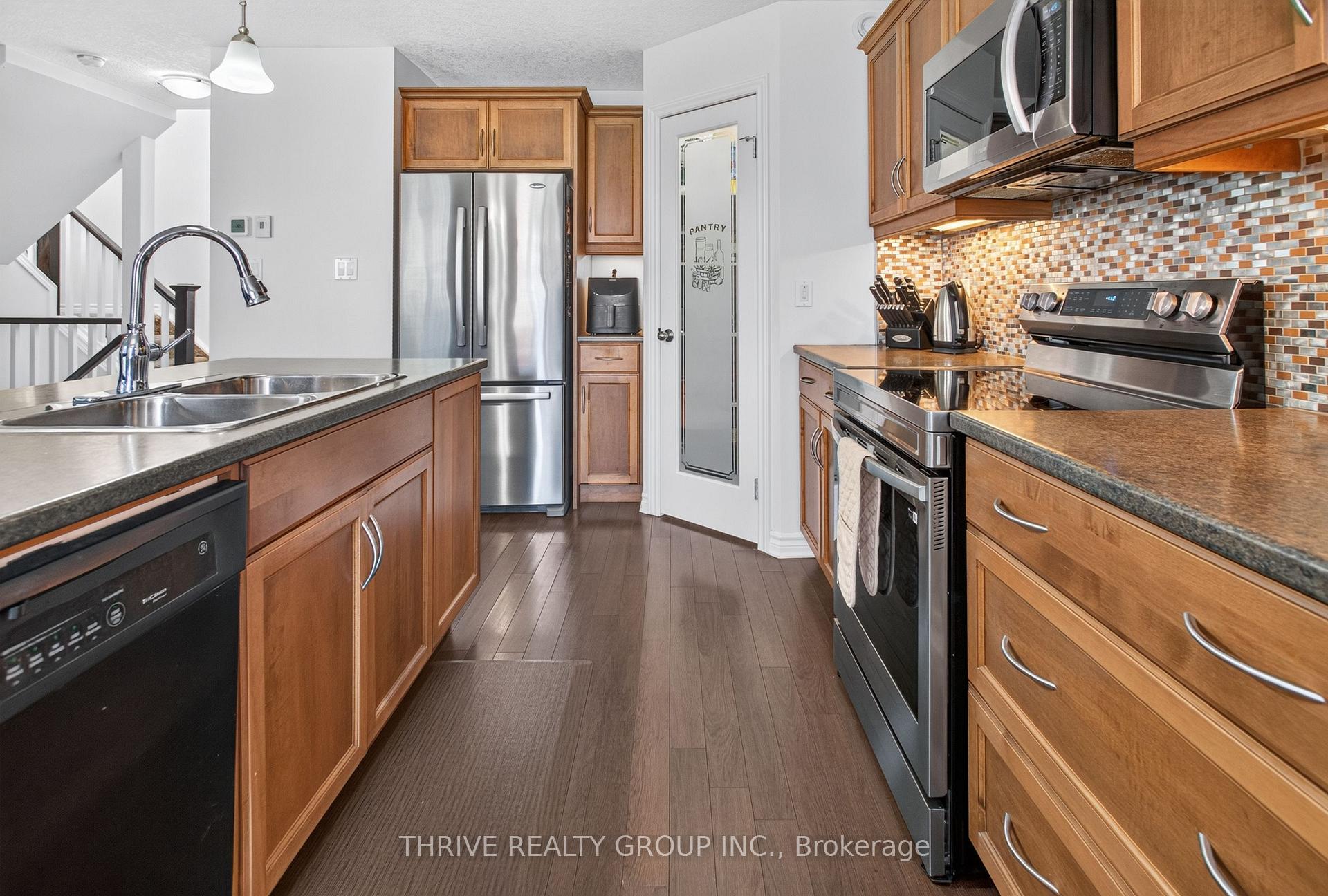 Photo 12 of 66 Peach Tree Boulevard, St. Thomas — HOMEH
