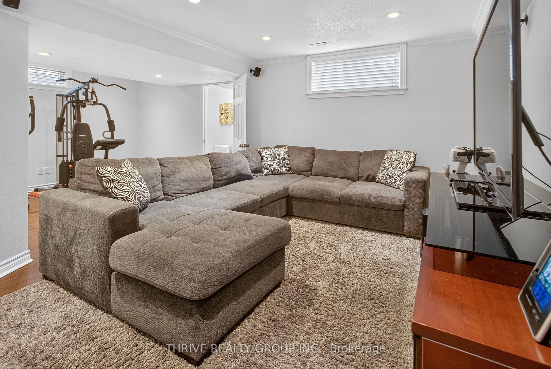 Photo 35 of 66 Peach Tree Boulevard, St. Thomas — HOMEH