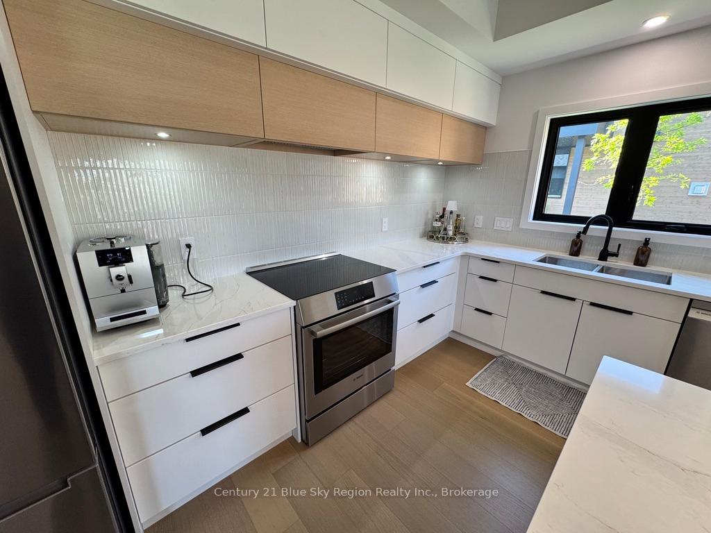 Photo 5 of 19 Katie Ann Crescent, North Bay, Airport — HOMEH