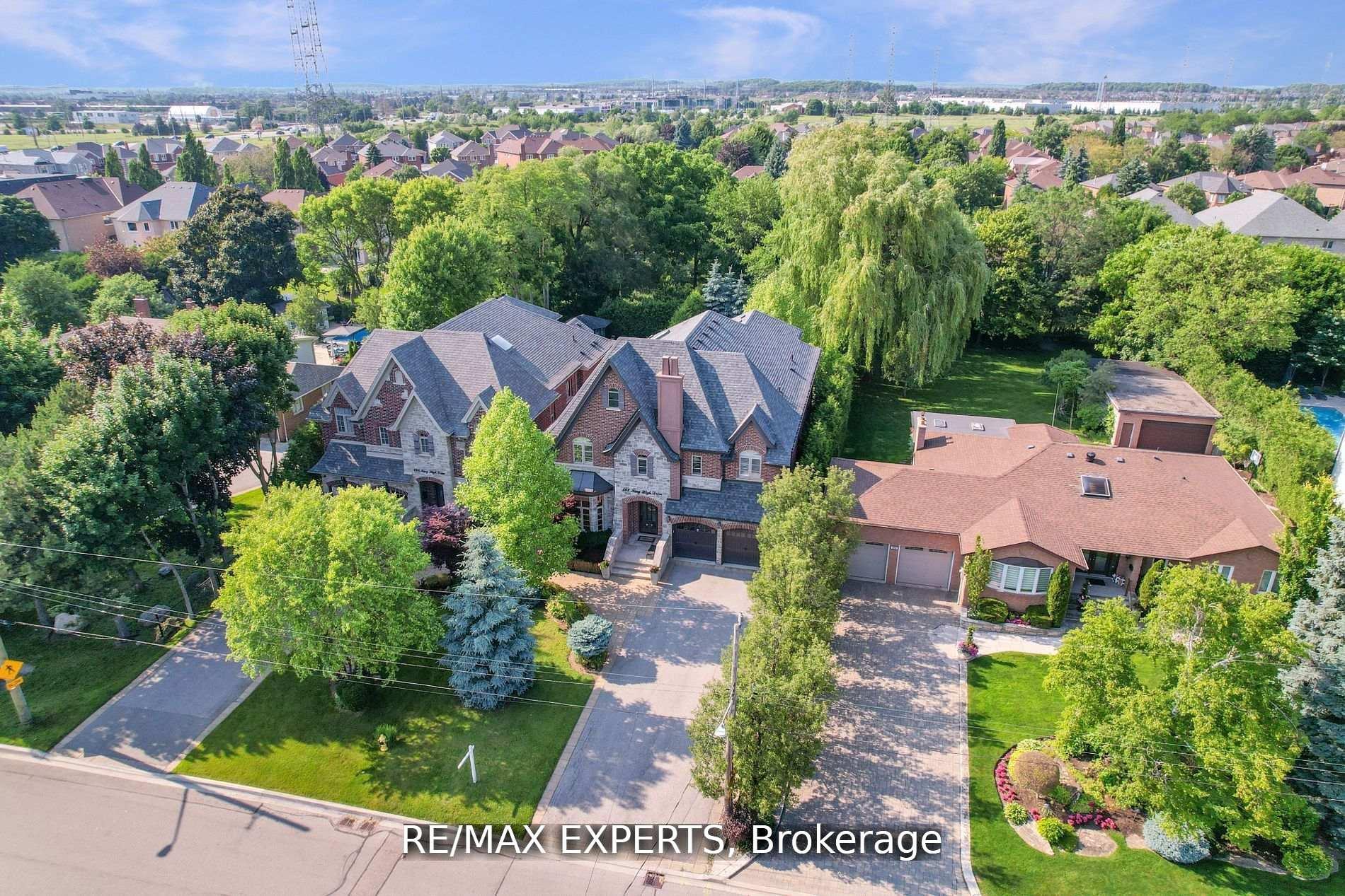 Photo 4 of 188 King High Drive, Vaughan, Beverley Glen — HOMEH