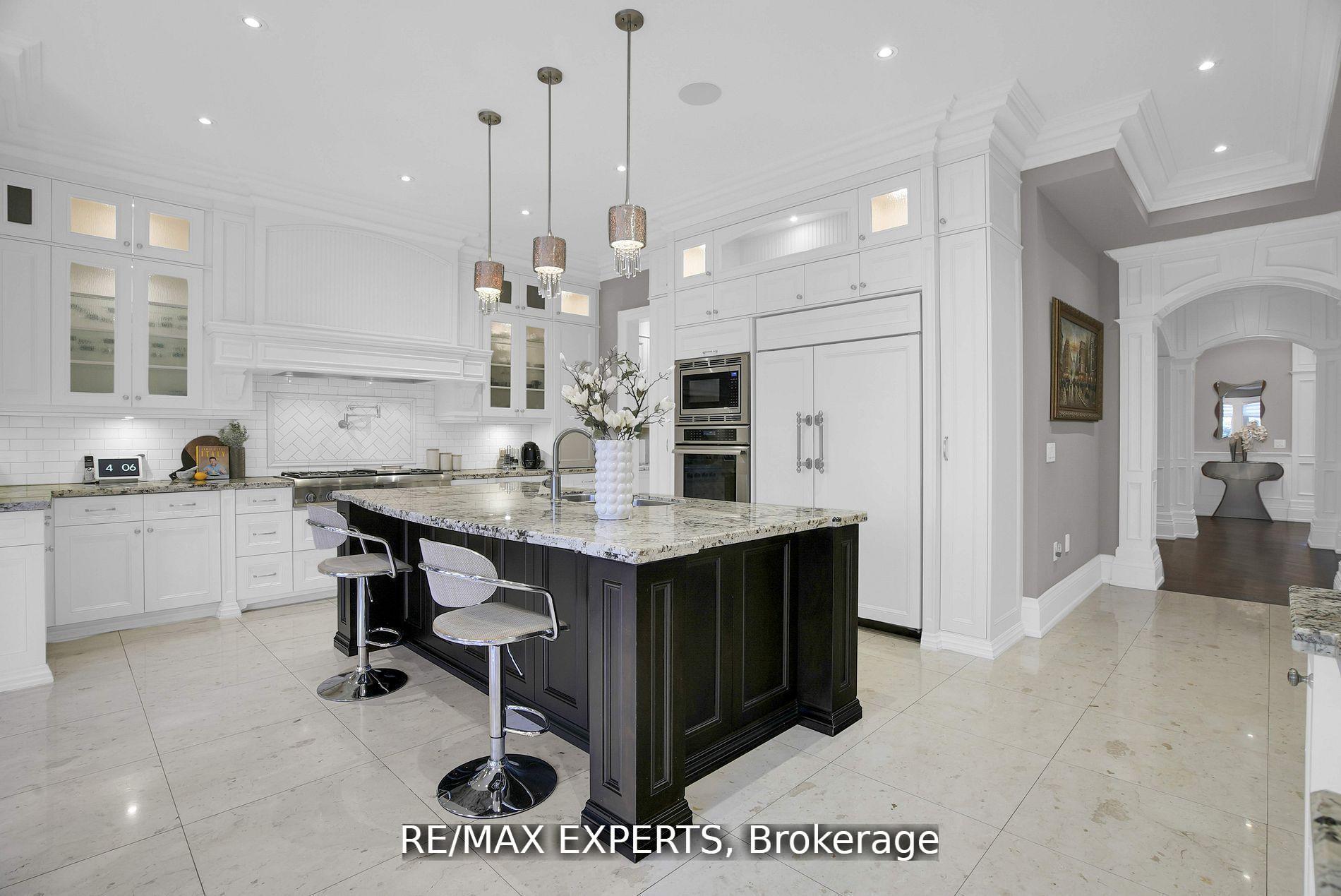 Photo 17 of 188 King High Drive, Vaughan, Beverley Glen — HOMEH