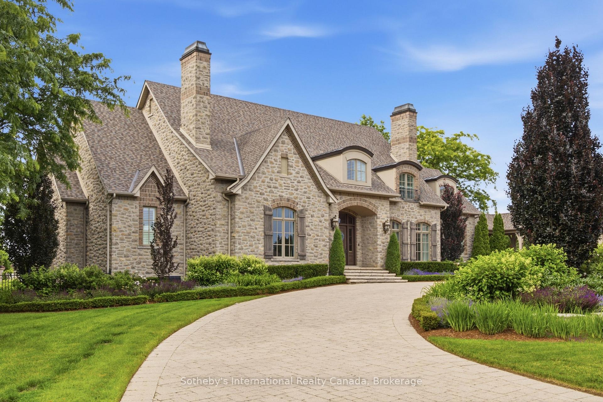 Photo 3 of 28 Deer Ridge Crescent, Kitchener, Pioneer Tower West — HOMEH