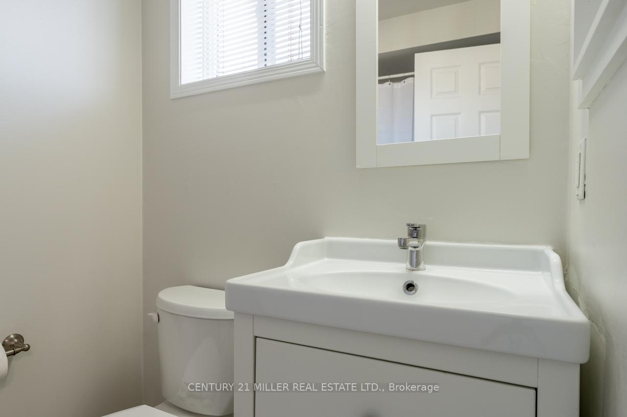 Photo 19 of 53 Dills Crescent, Milton, Dempsey — HOMEH