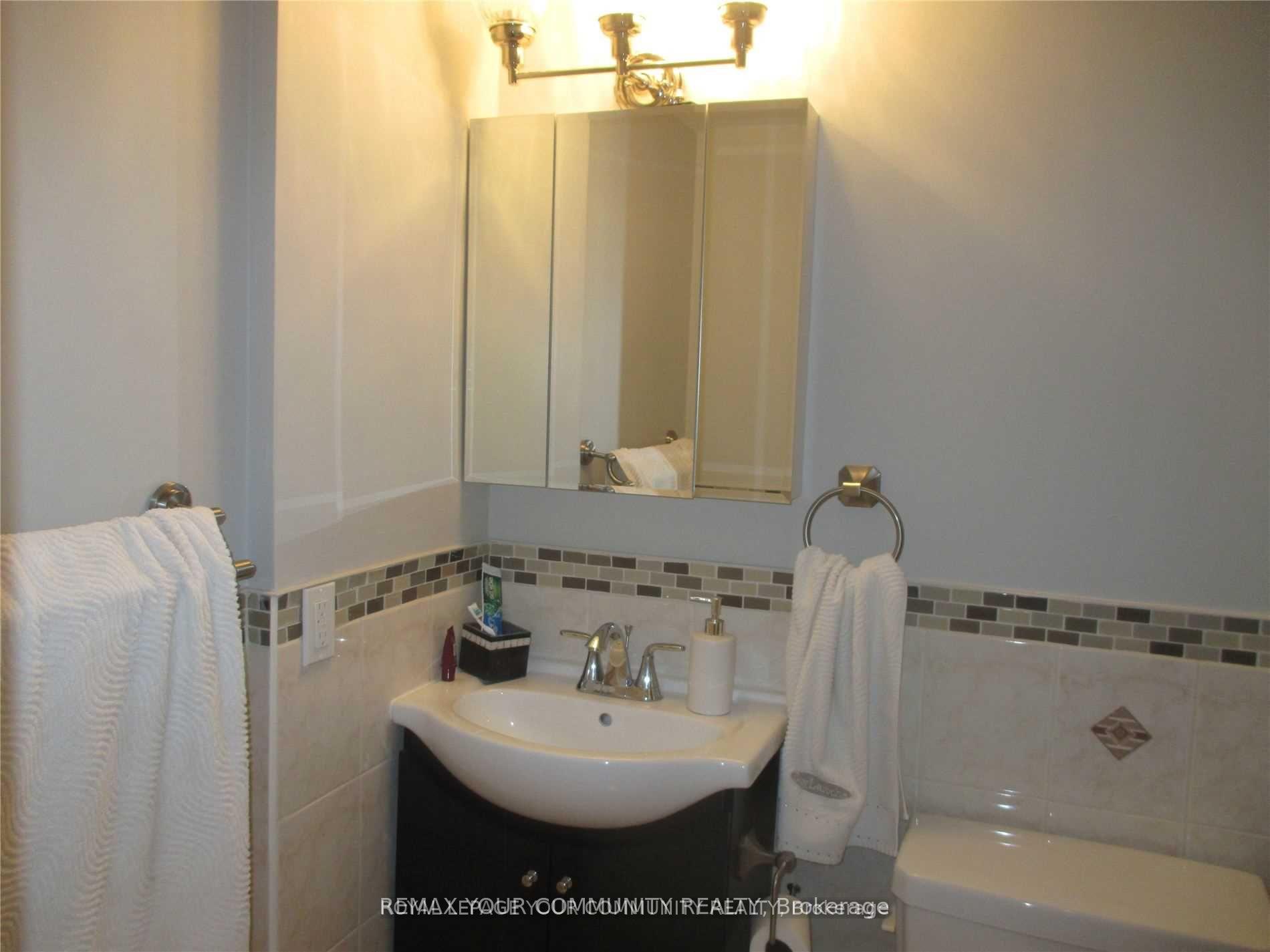 Photo 5 of Unit 2001, 205 Wynford Drive, Toronto, Flemingdon Park — HOMEH