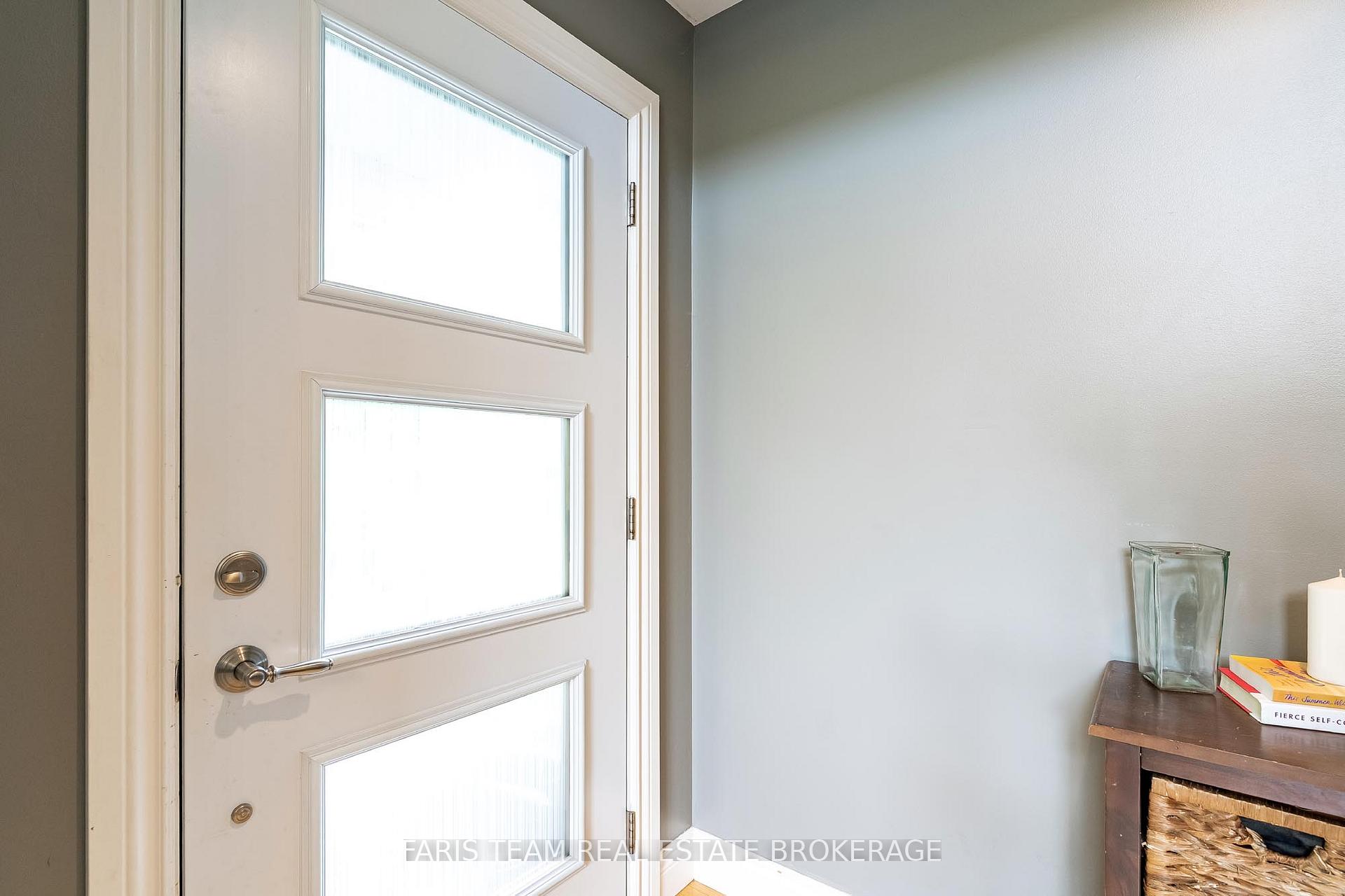 Photo 6 of 2268 Flos Road 10 E, Springwater, Rural Springwater — HOMEH