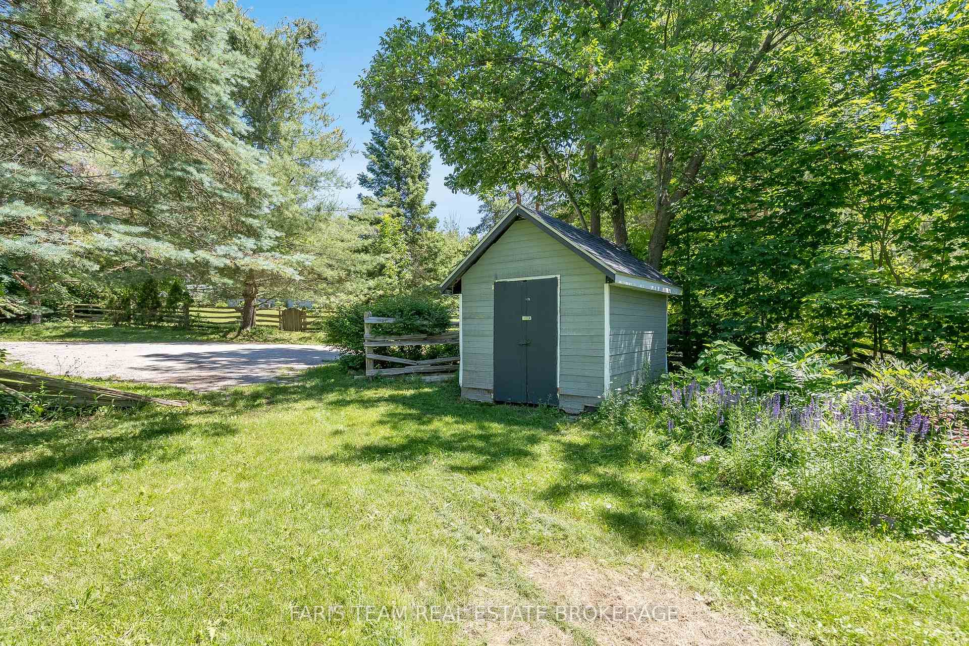 Photo 34 of 2268 Flos Road 10 E, Springwater, Rural Springwater — HOMEH