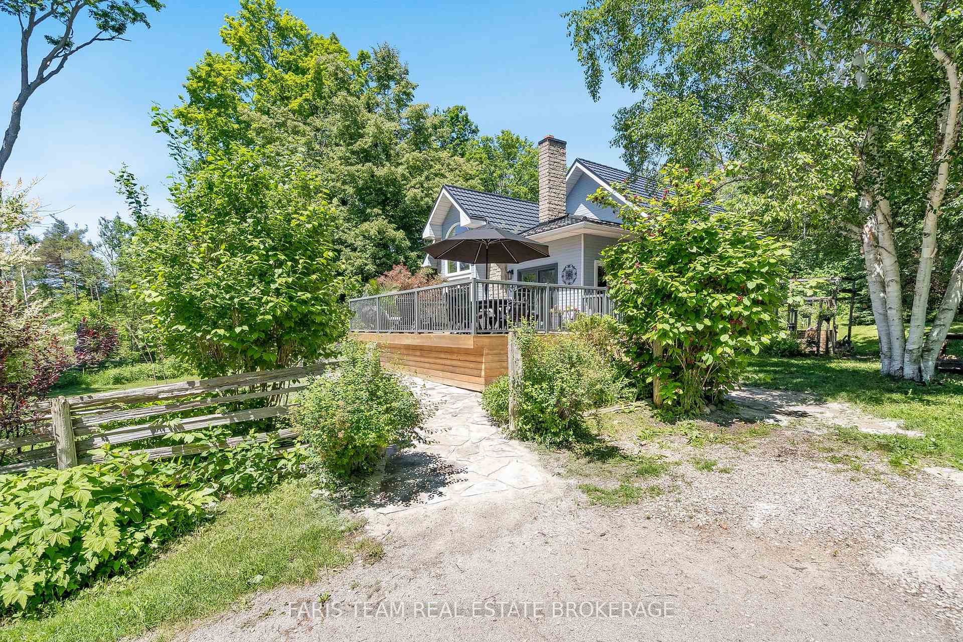 Photo 35 of 2268 Flos Road 10 E, Springwater, Rural Springwater — HOMEH