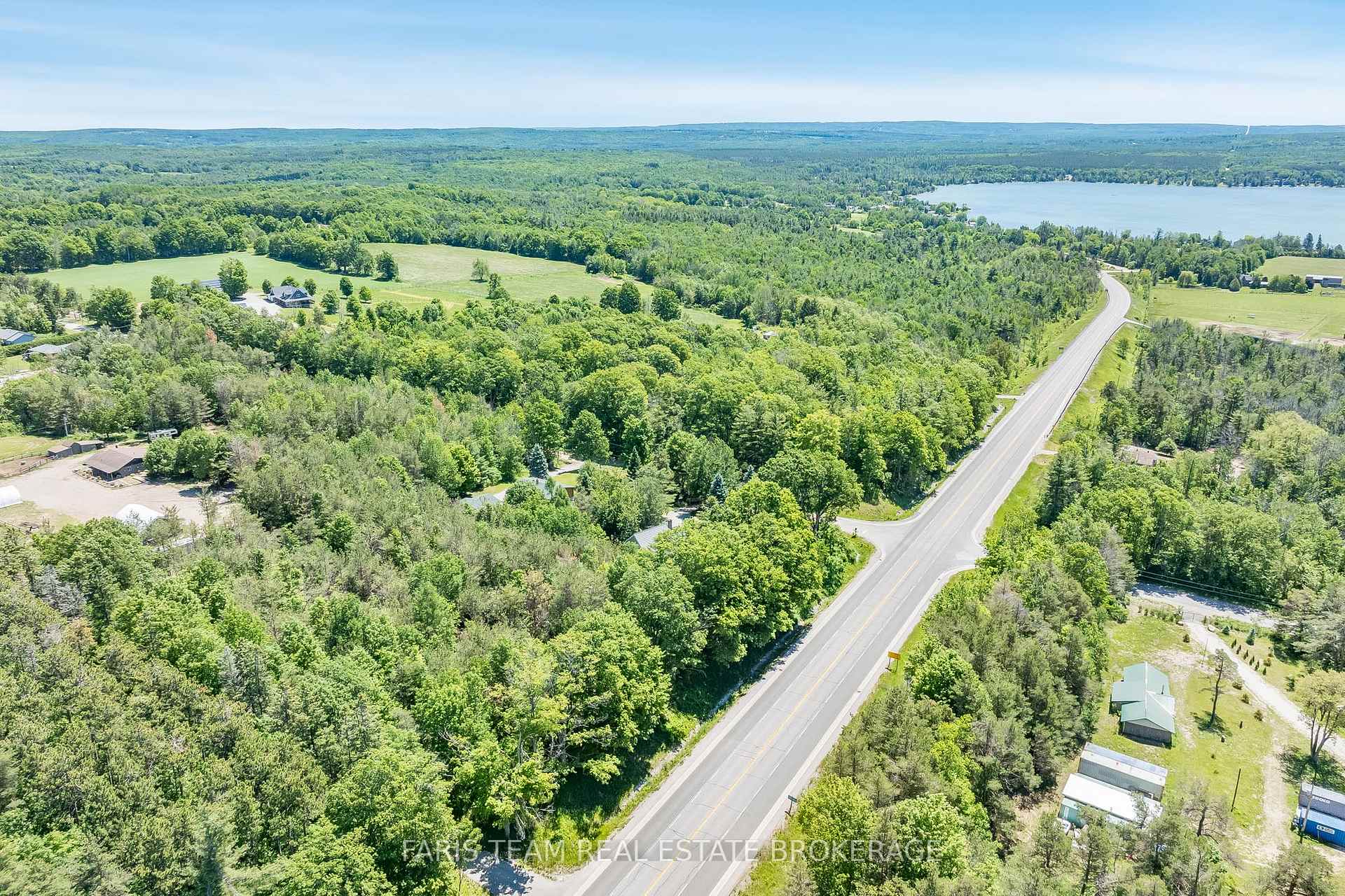 Photo 44 of 2268 Flos Road 10 E, Springwater, Rural Springwater — HOMEH