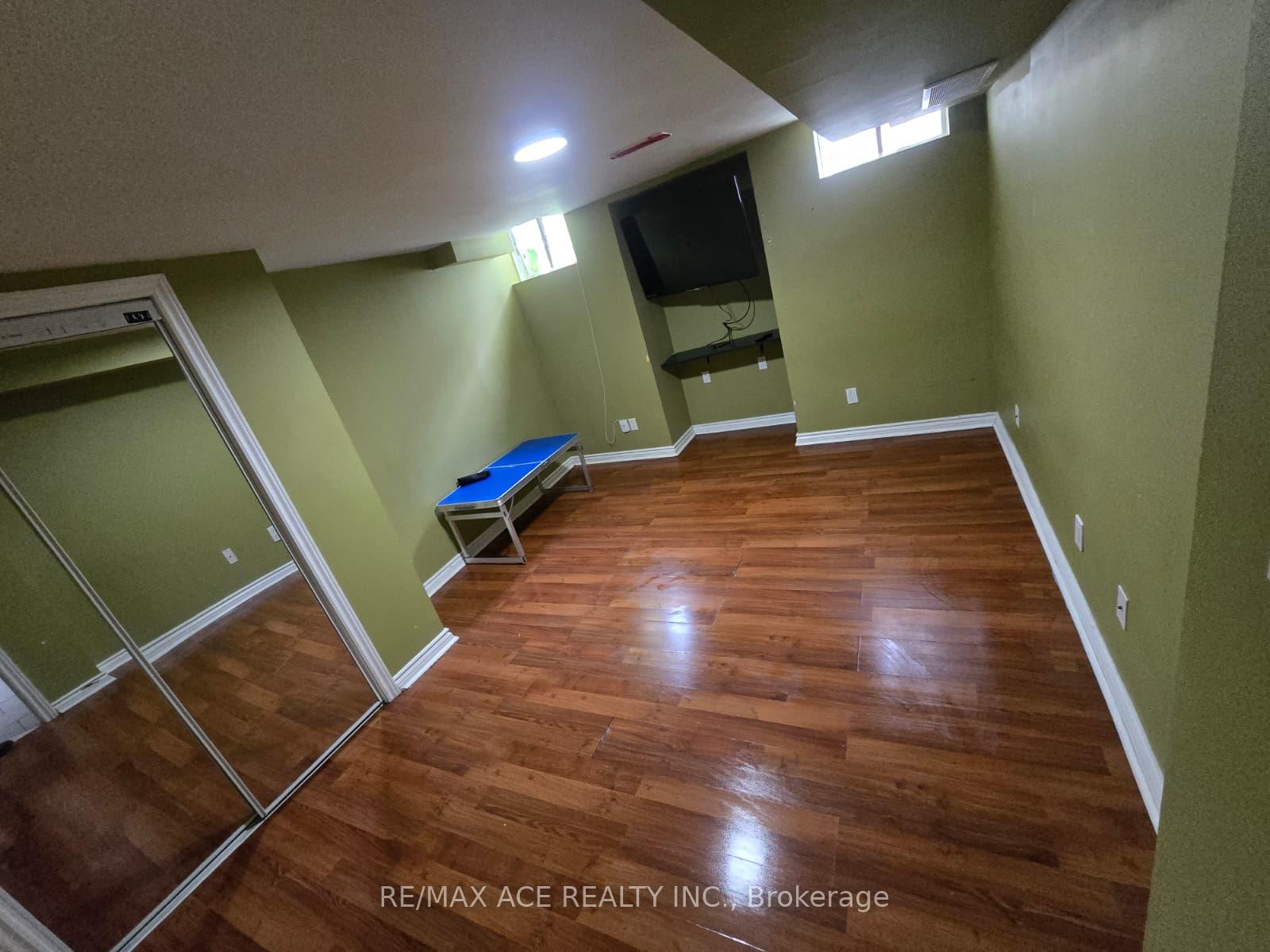 Photo 5 of Unit Bsmt, 49 Wharnsby Drive, Scarborough, Rouge — HOMEH