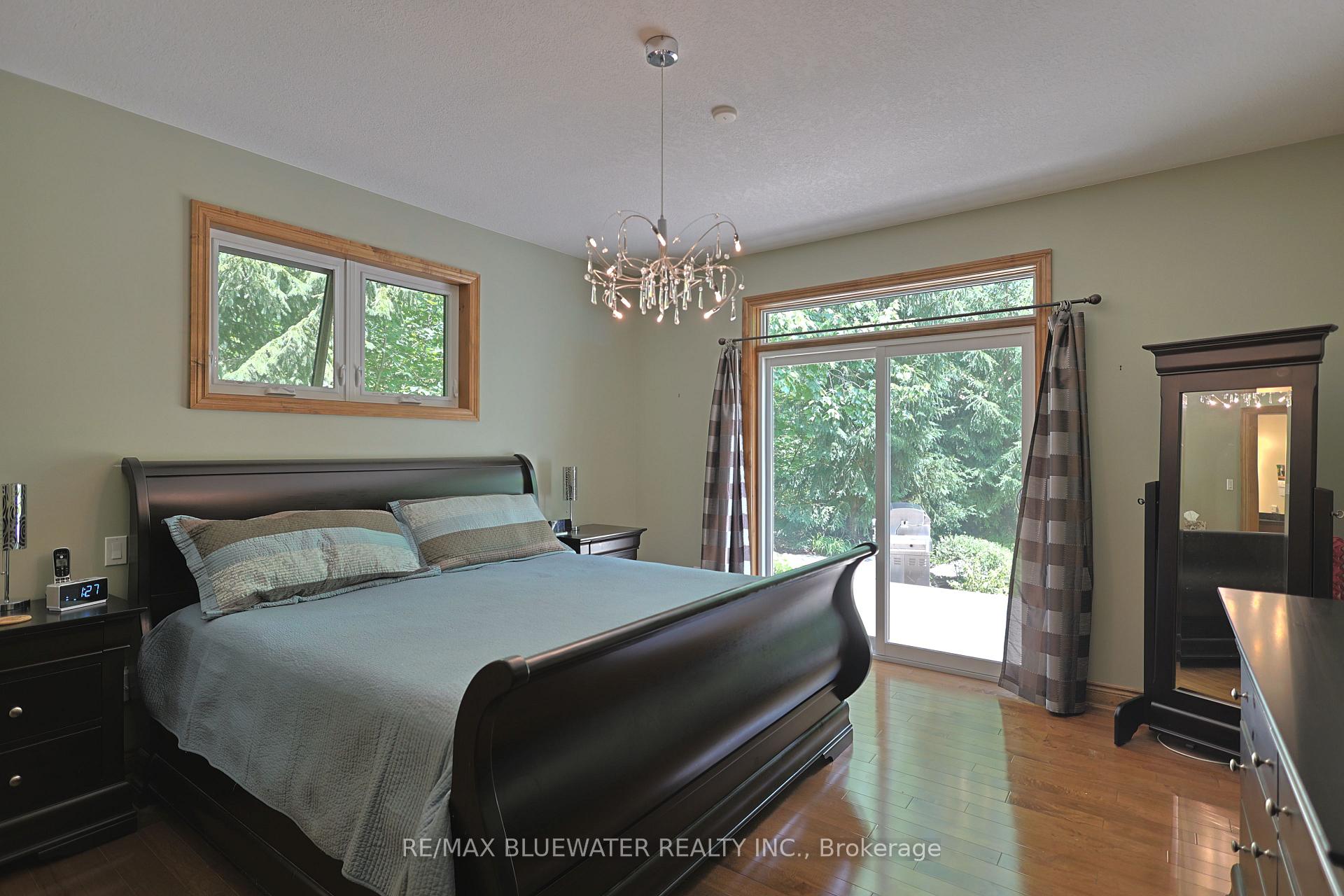 Photo 23 of 9956 Pinetree Crescent, Lambton Shores, Grand Bend — HOMEH