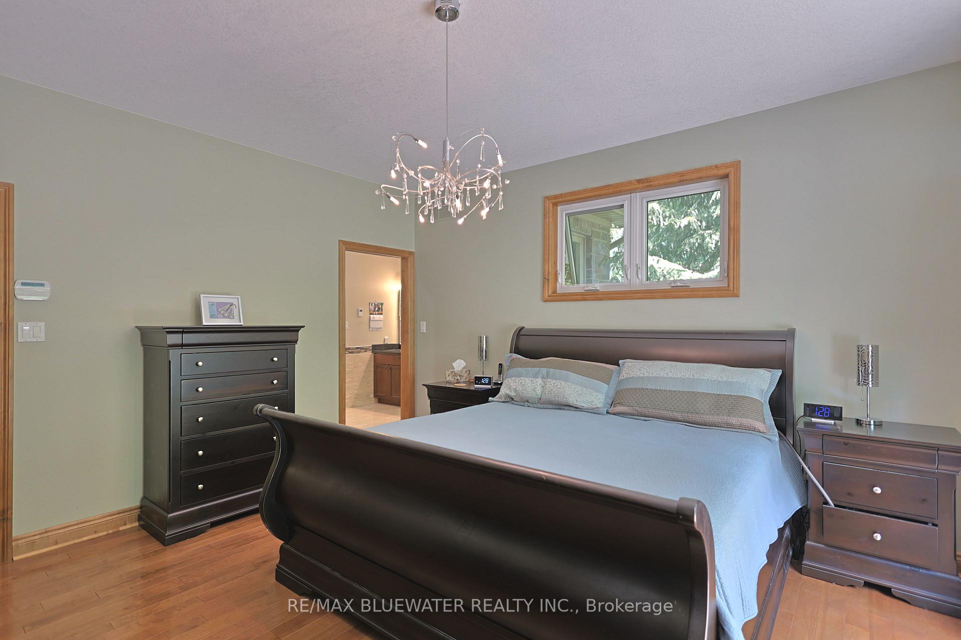 Photo 24 of 9956 Pinetree Crescent, Lambton Shores, Grand Bend — HOMEH