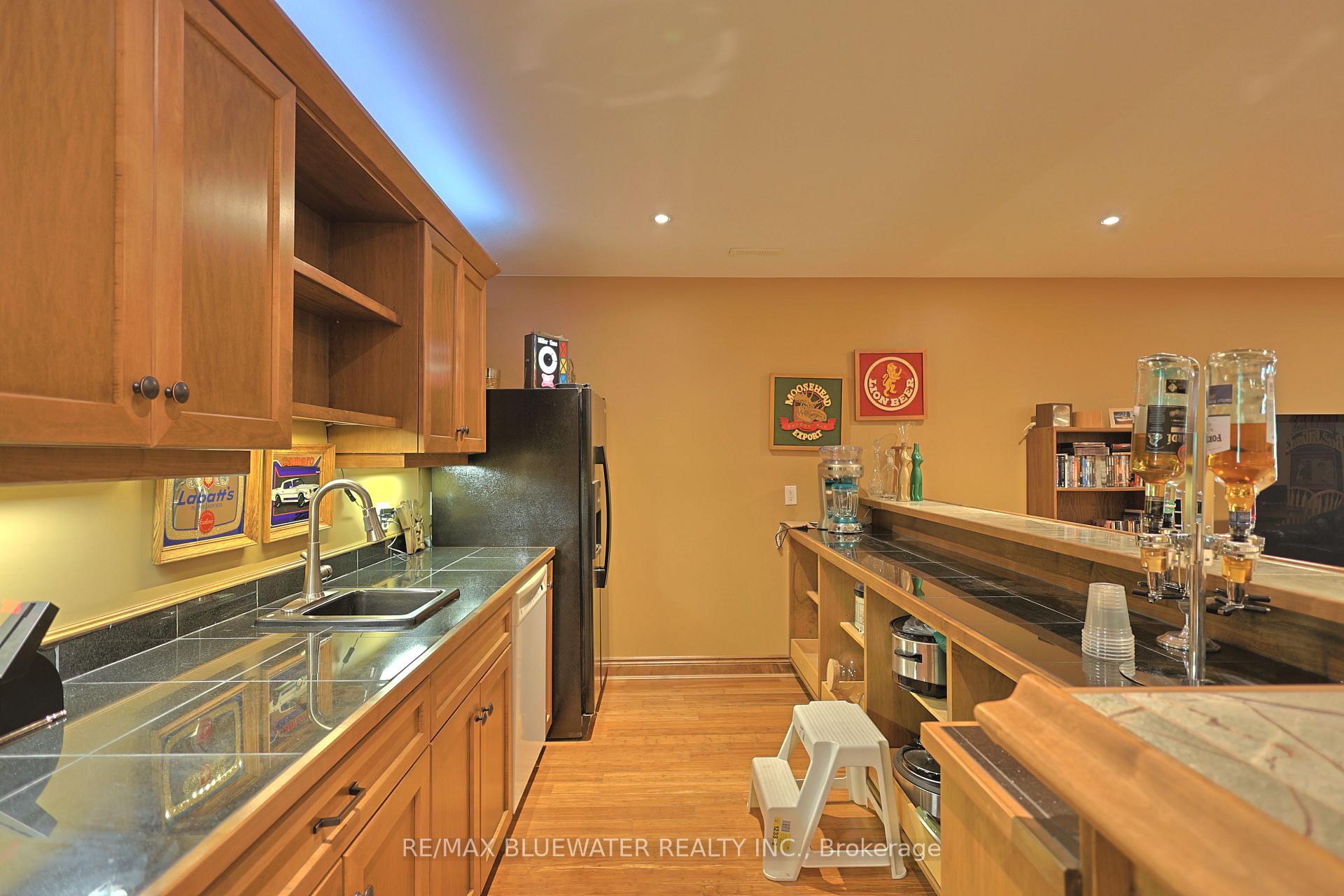 Photo 37 of 9956 Pinetree Crescent, Lambton Shores, Grand Bend — HOMEH