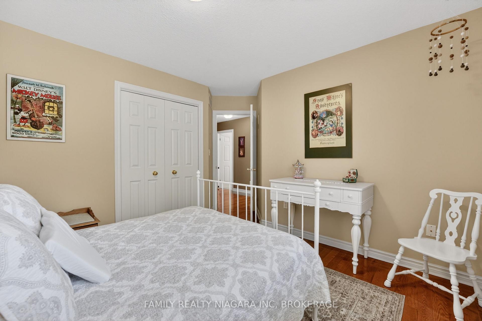 Photo 23 of 7558 Canterbury Crescent, Niagara Falls, Mt. Carmel — HOMEH