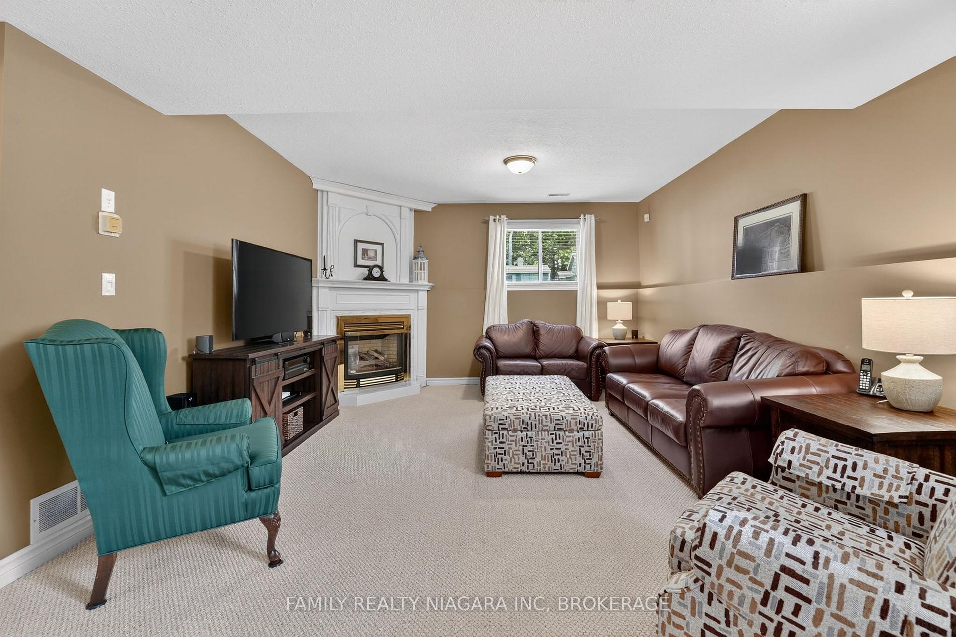 Photo 25 of 7558 Canterbury Crescent, Niagara Falls, Mt. Carmel — HOMEH