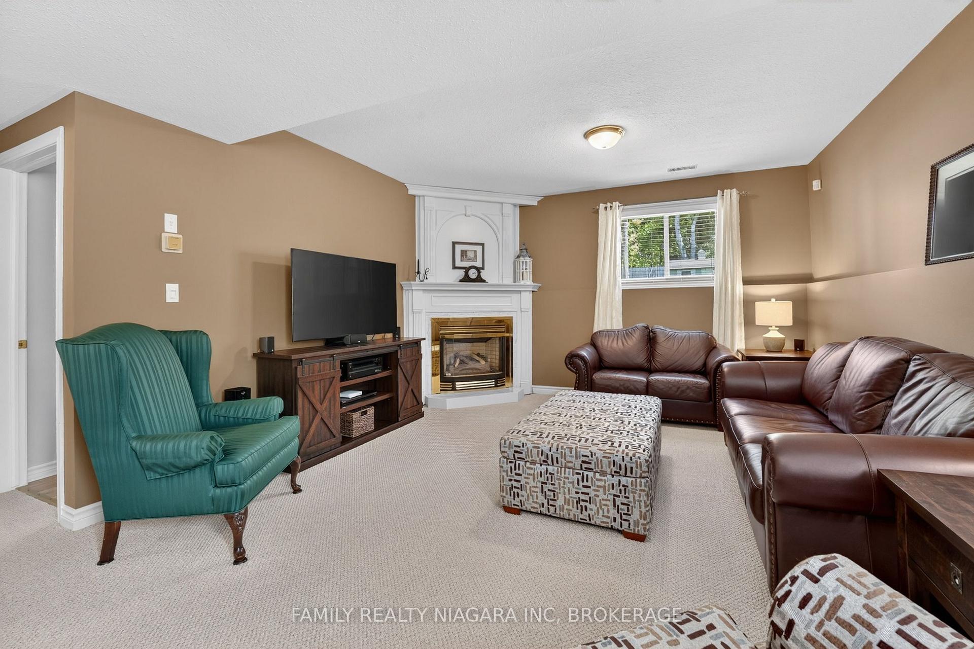 Photo 26 of 7558 Canterbury Crescent, Niagara Falls, Mt. Carmel — HOMEH