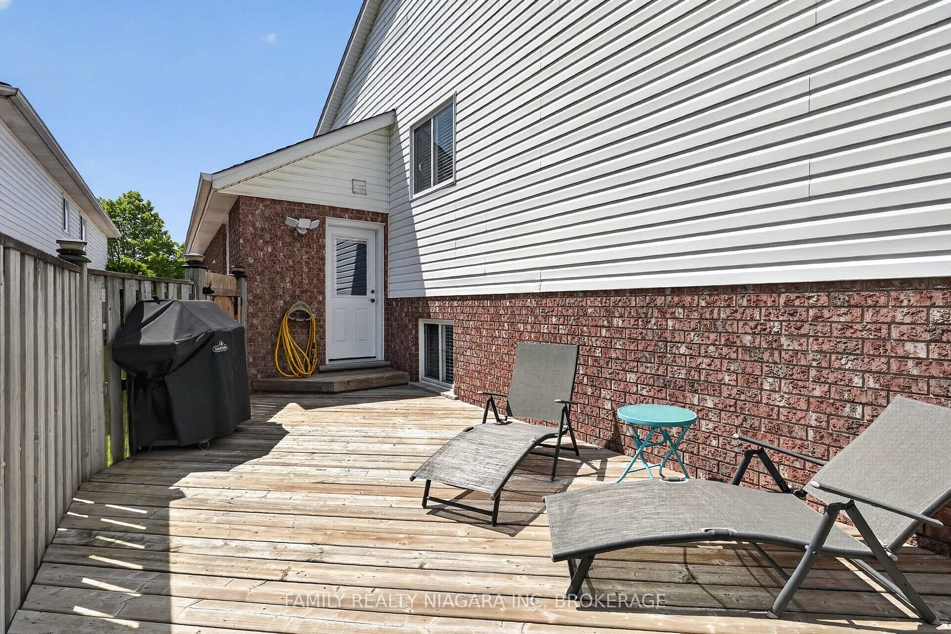 Photo 33 of 7558 Canterbury Crescent, Niagara Falls, Mt. Carmel — HOMEH