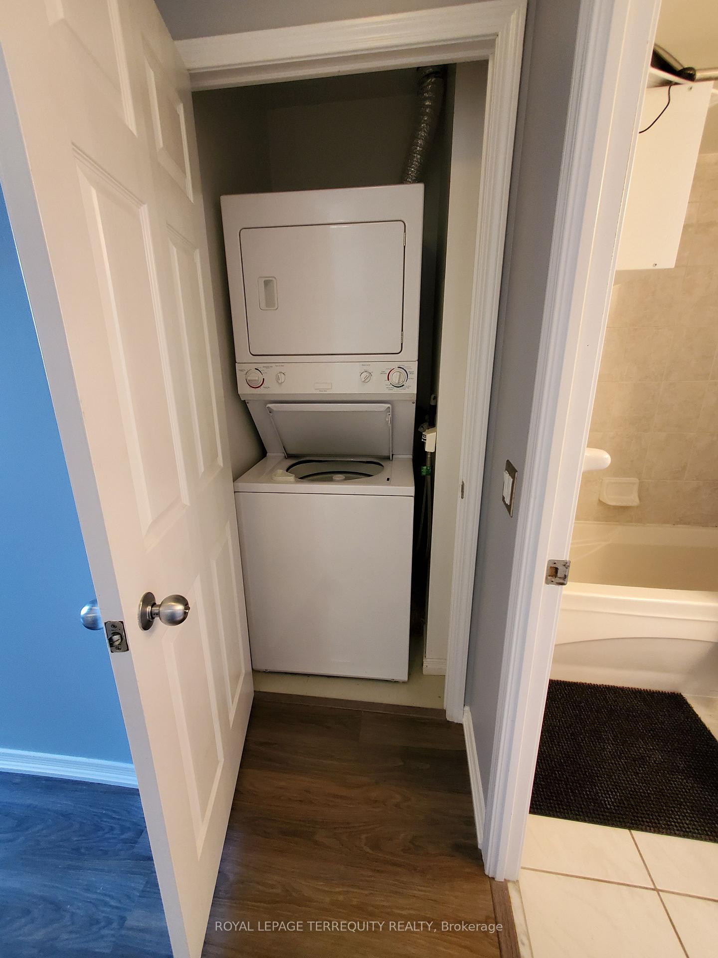 Photo 7 of Unit PH201, 155 Beecroft Road, North York, Lansing-Westgate — HOMEH