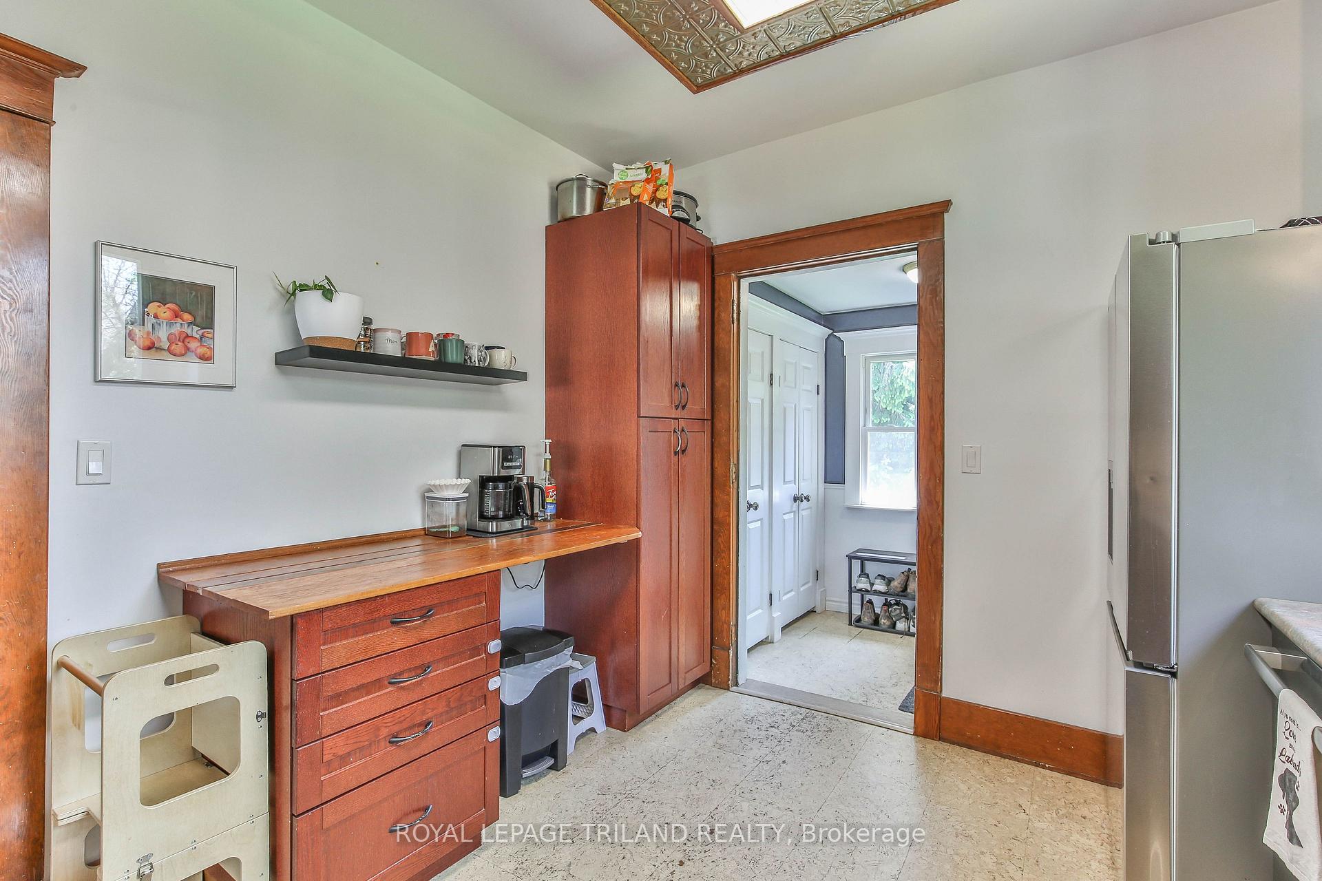 Photo 9 of 415 Main Street E, Norwich, Springford — HOMEH