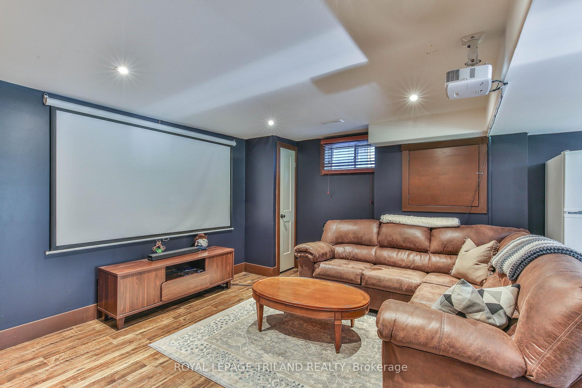 Photo 26 of 415 Main Street E, Norwich, Springford — HOMEH