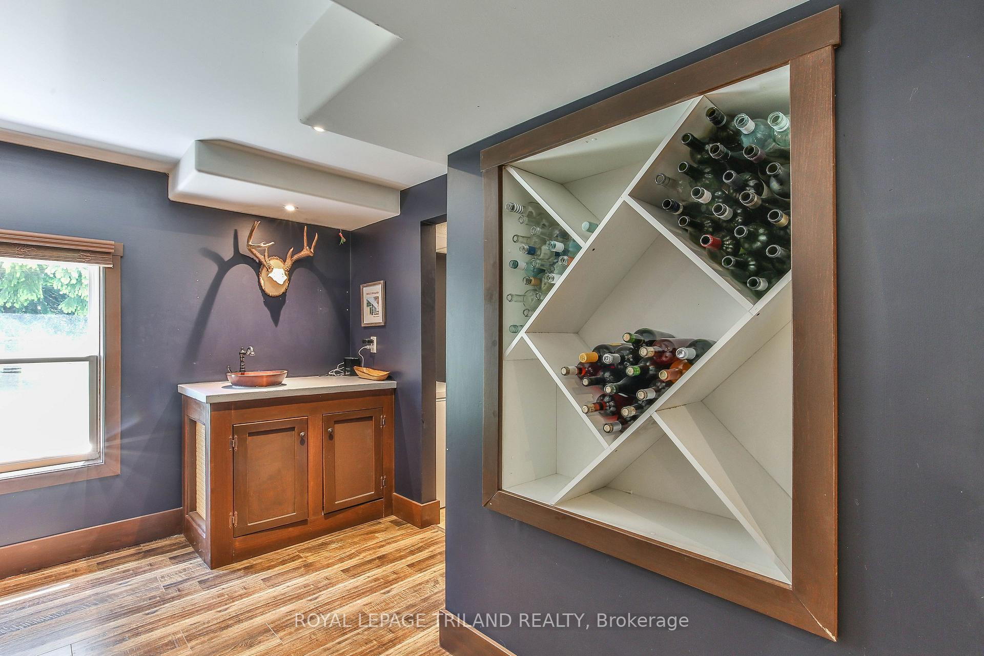 Photo 28 of 415 Main Street E, Norwich, Springford — HOMEH