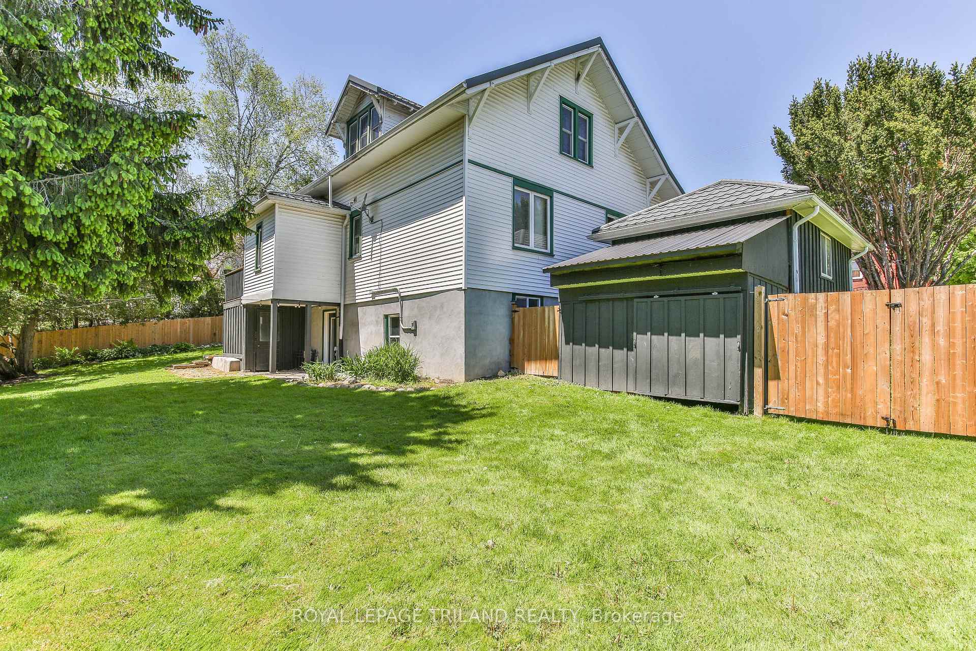 Photo 36 of 415 Main Street E, Norwich, Springford — HOMEH