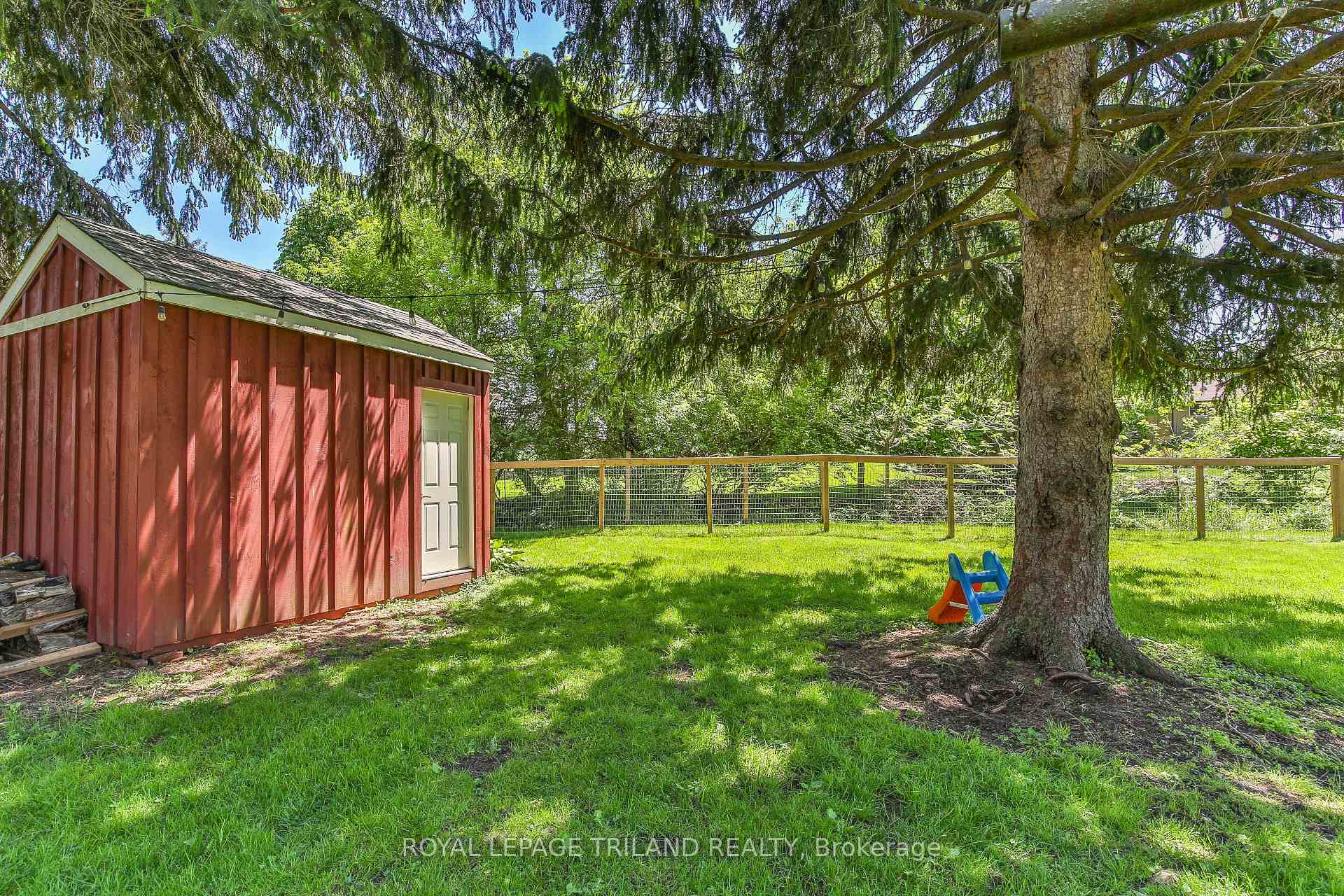 Photo 38 of 415 Main Street E, Norwich, Springford — HOMEH