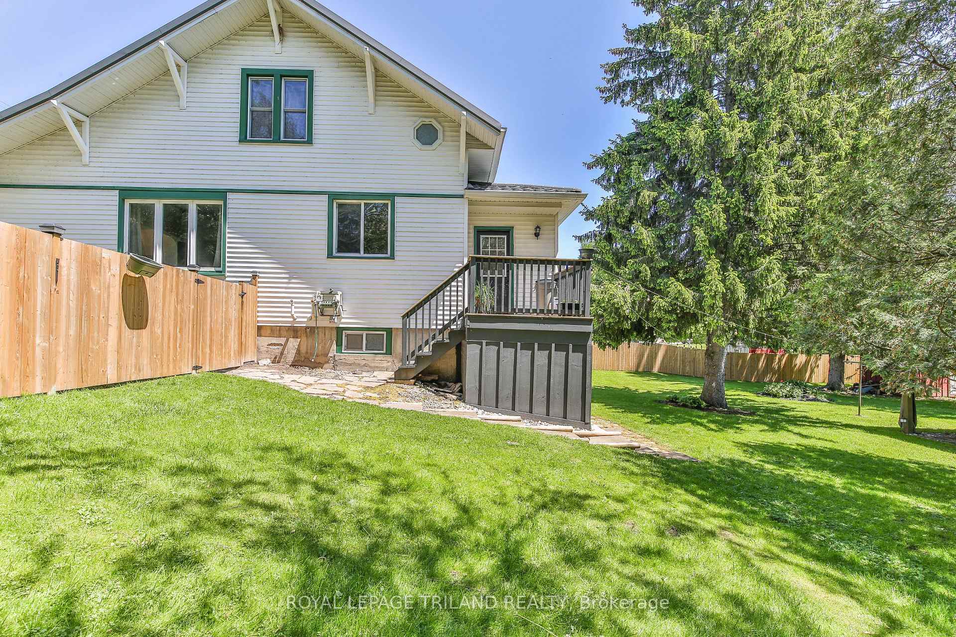 Photo 45 of 415 Main Street E, Norwich, Springford — HOMEH