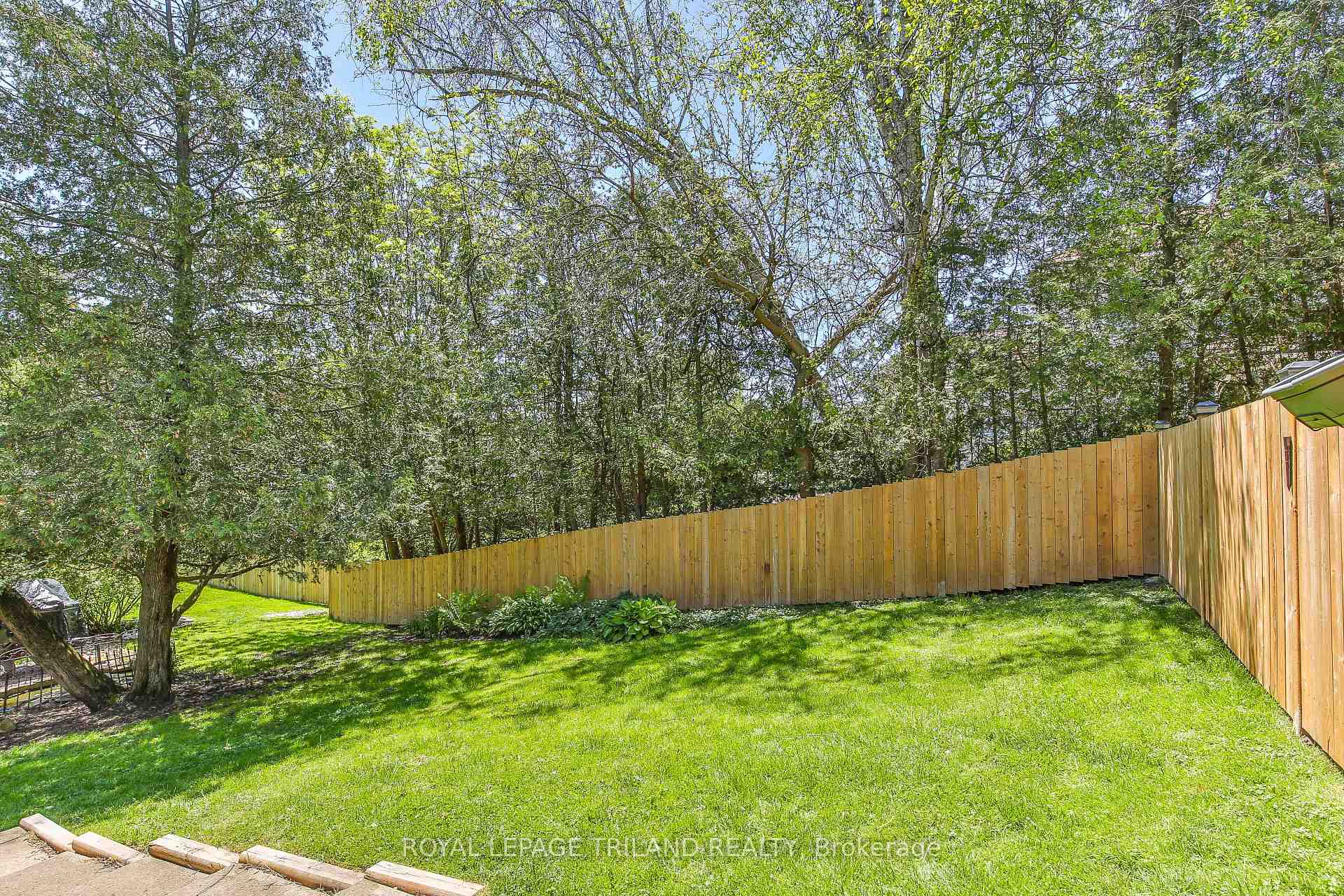 Photo 46 of 415 Main Street E, Norwich, Springford — HOMEH