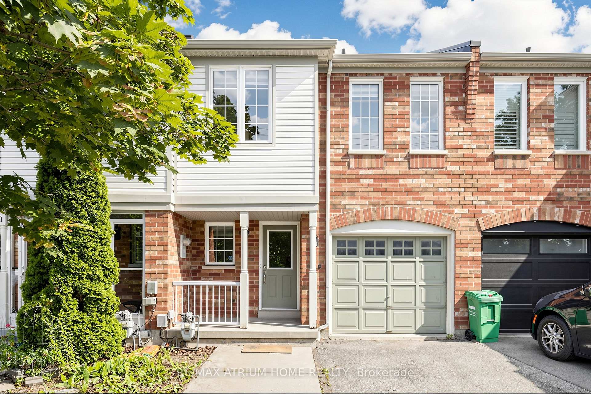 Photo 2 of 3077 Hawktail Crescent, Mississauga, Churchill Meadows — HOMEH