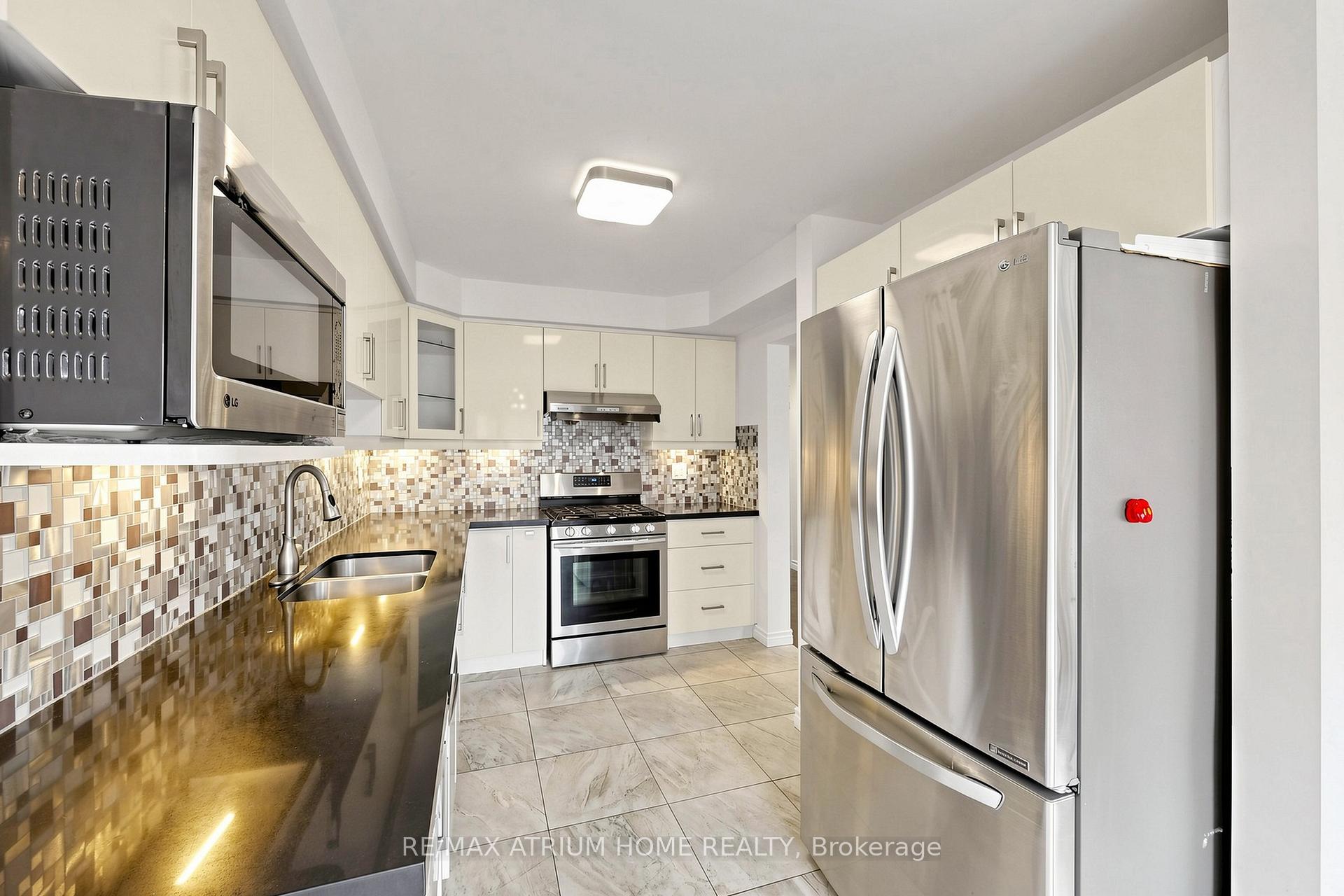 Photo 10 of 3077 Hawktail Crescent, Mississauga, Churchill Meadows — HOMEH