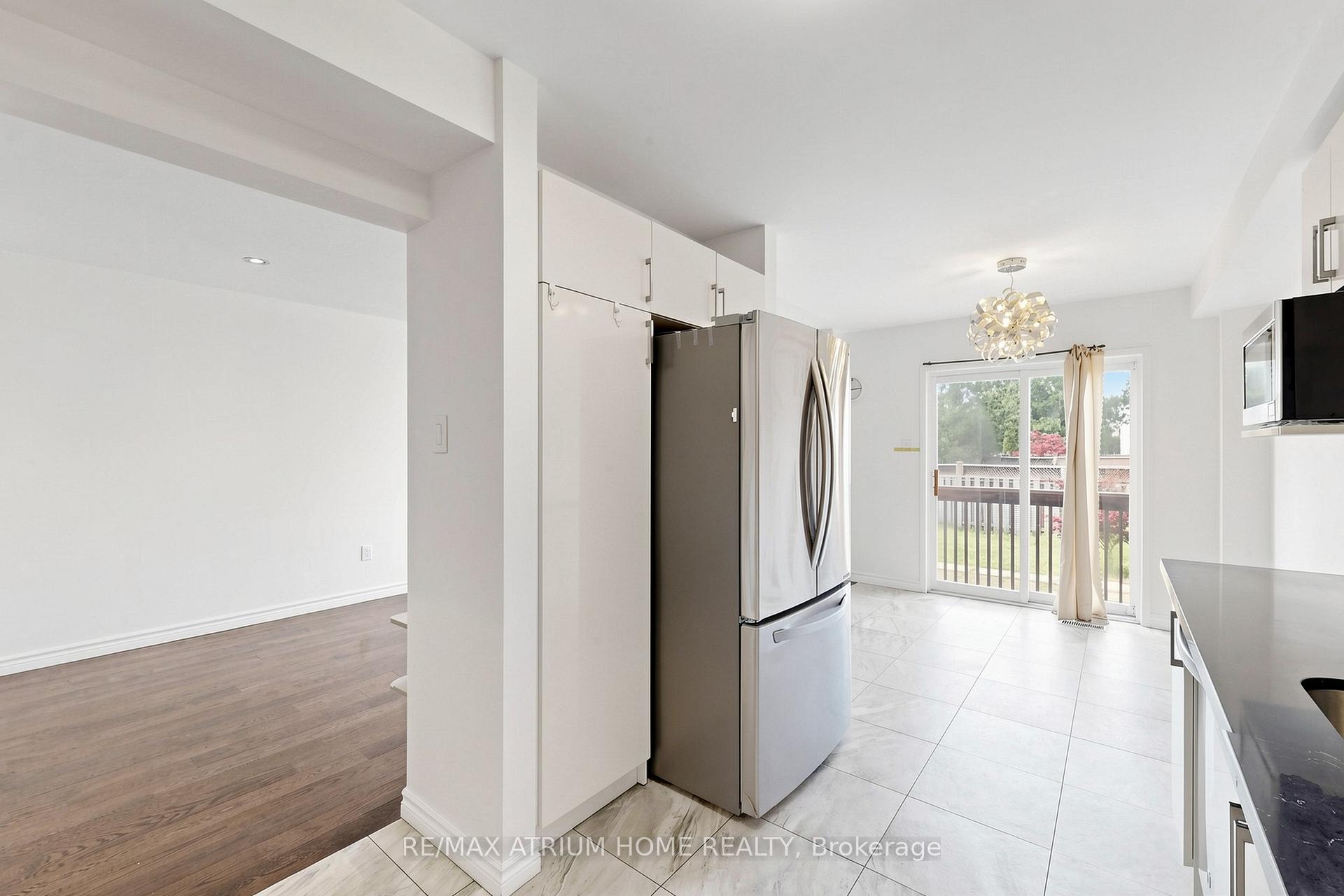 Photo 11 of 3077 Hawktail Crescent, Mississauga, Churchill Meadows — HOMEH