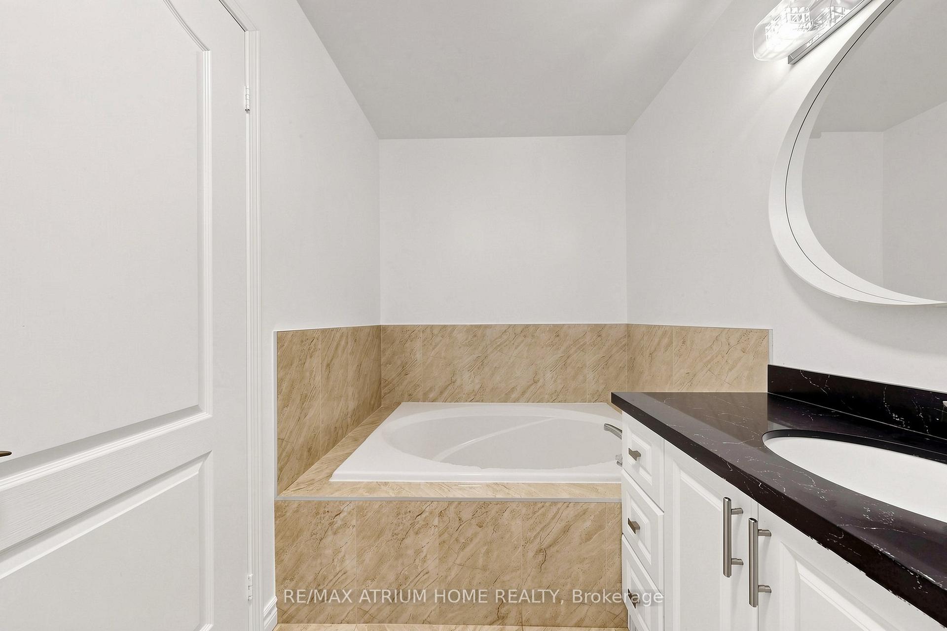 Photo 23 of 3077 Hawktail Crescent, Mississauga, Churchill Meadows — HOMEH