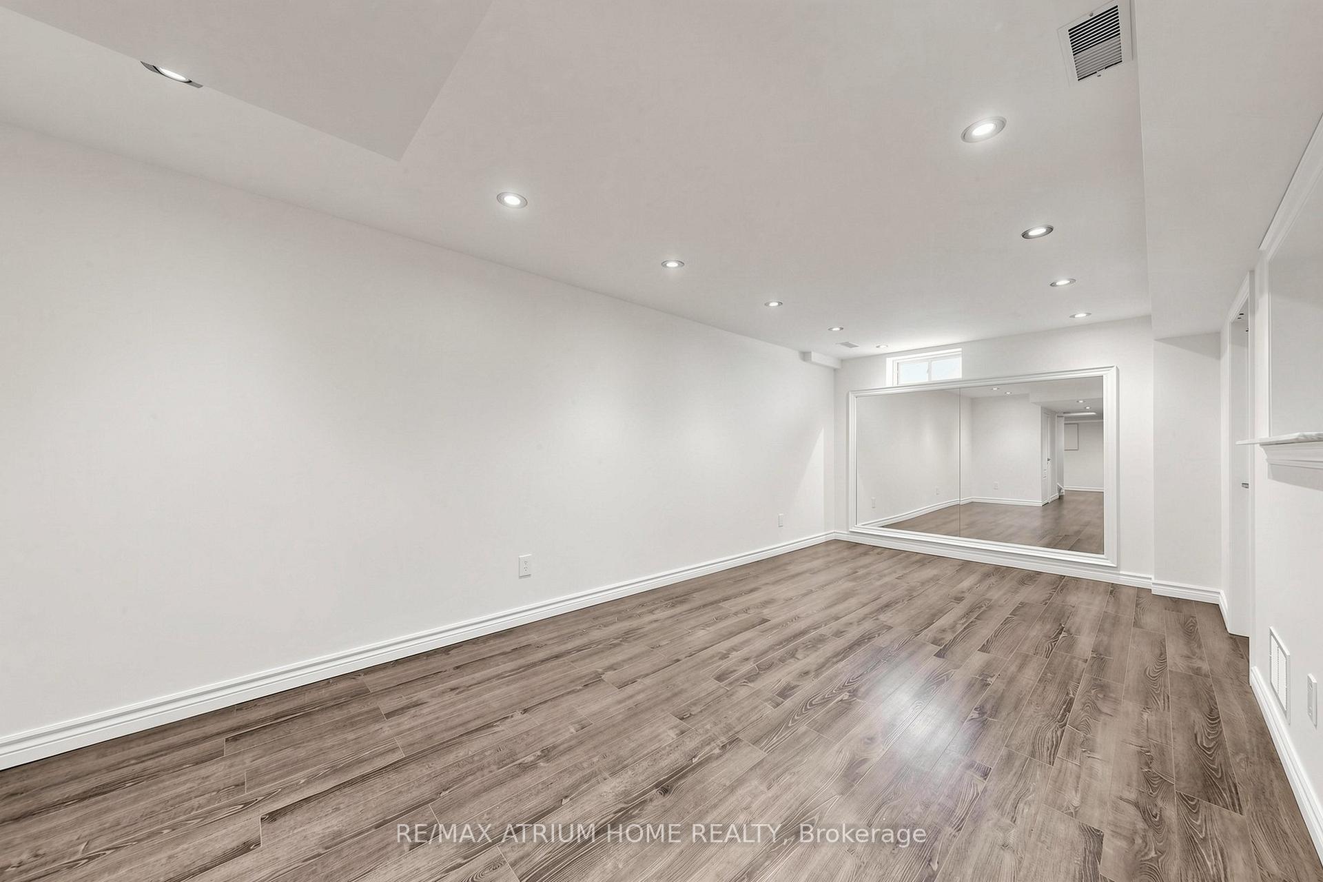 Photo 33 of 3077 Hawktail Crescent, Mississauga, Churchill Meadows — HOMEH