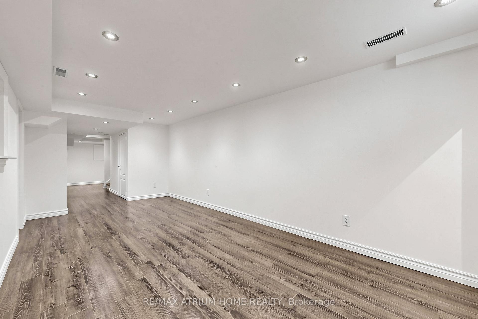Photo 35 of 3077 Hawktail Crescent, Mississauga, Churchill Meadows — HOMEH