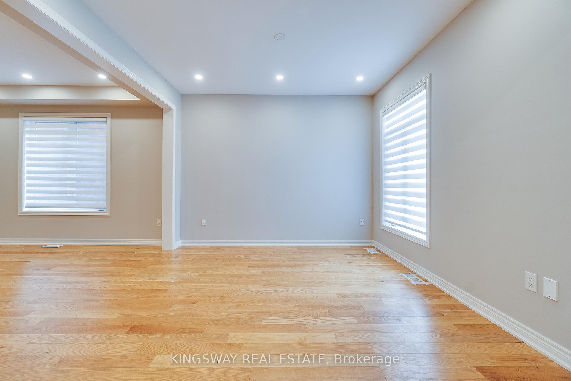 Photo 6 of 177 Whittington Drive, Hamilton, Meadowlands — HOMEH