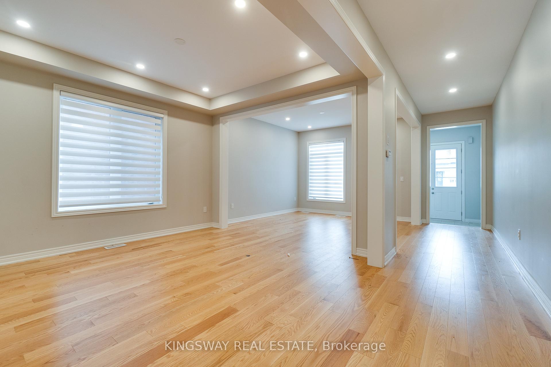 Photo 13 of 177 Whittington Drive, Hamilton, Meadowlands — HOMEH