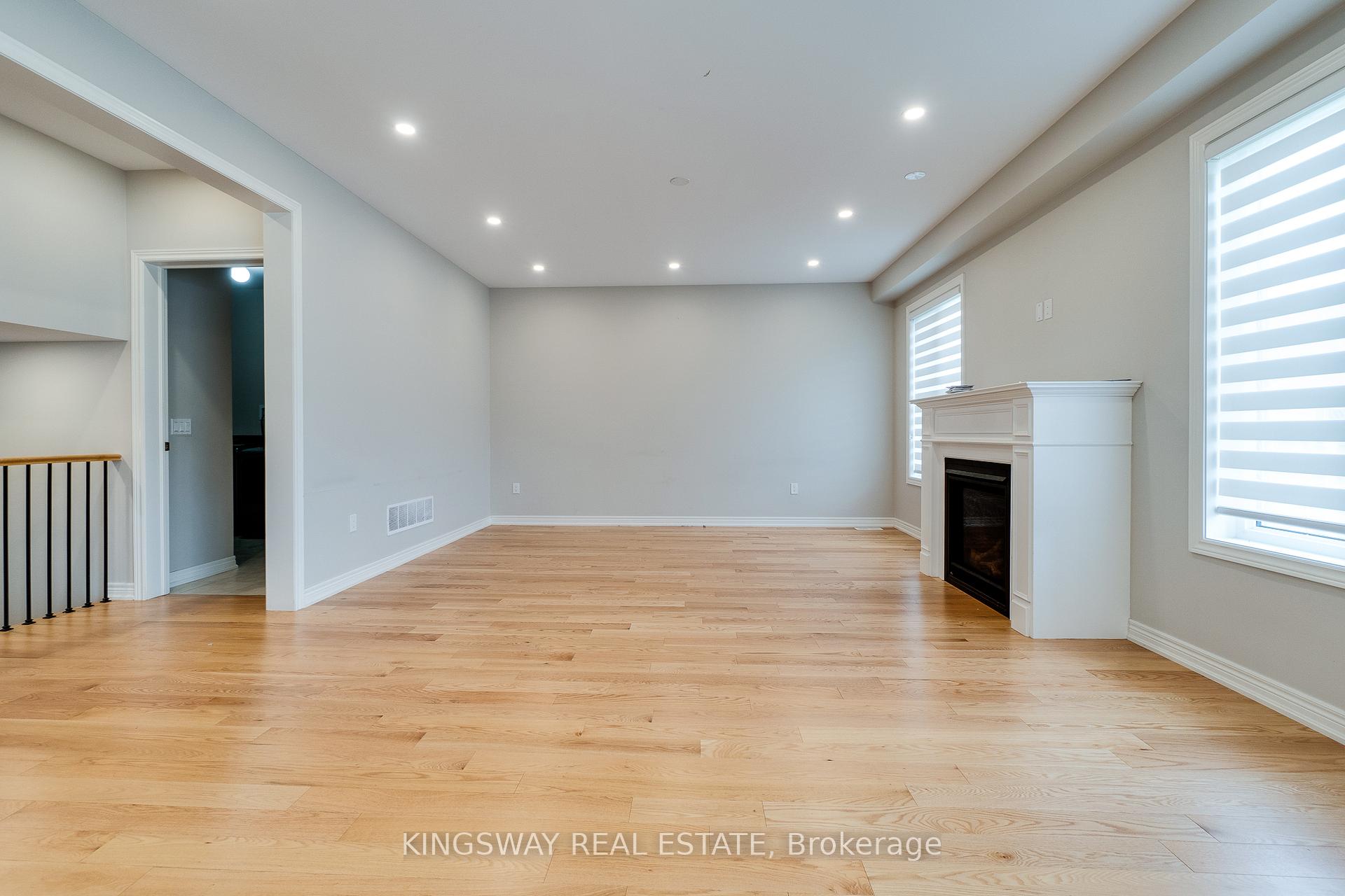 Photo 20 of 177 Whittington Drive, Hamilton, Meadowlands — HOMEH