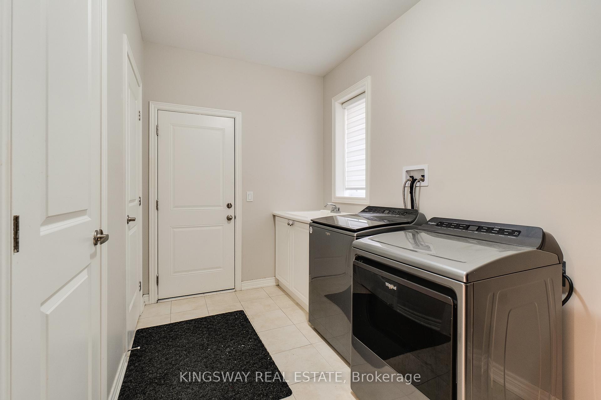 Photo 34 of 177 Whittington Drive, Hamilton, Meadowlands — HOMEH