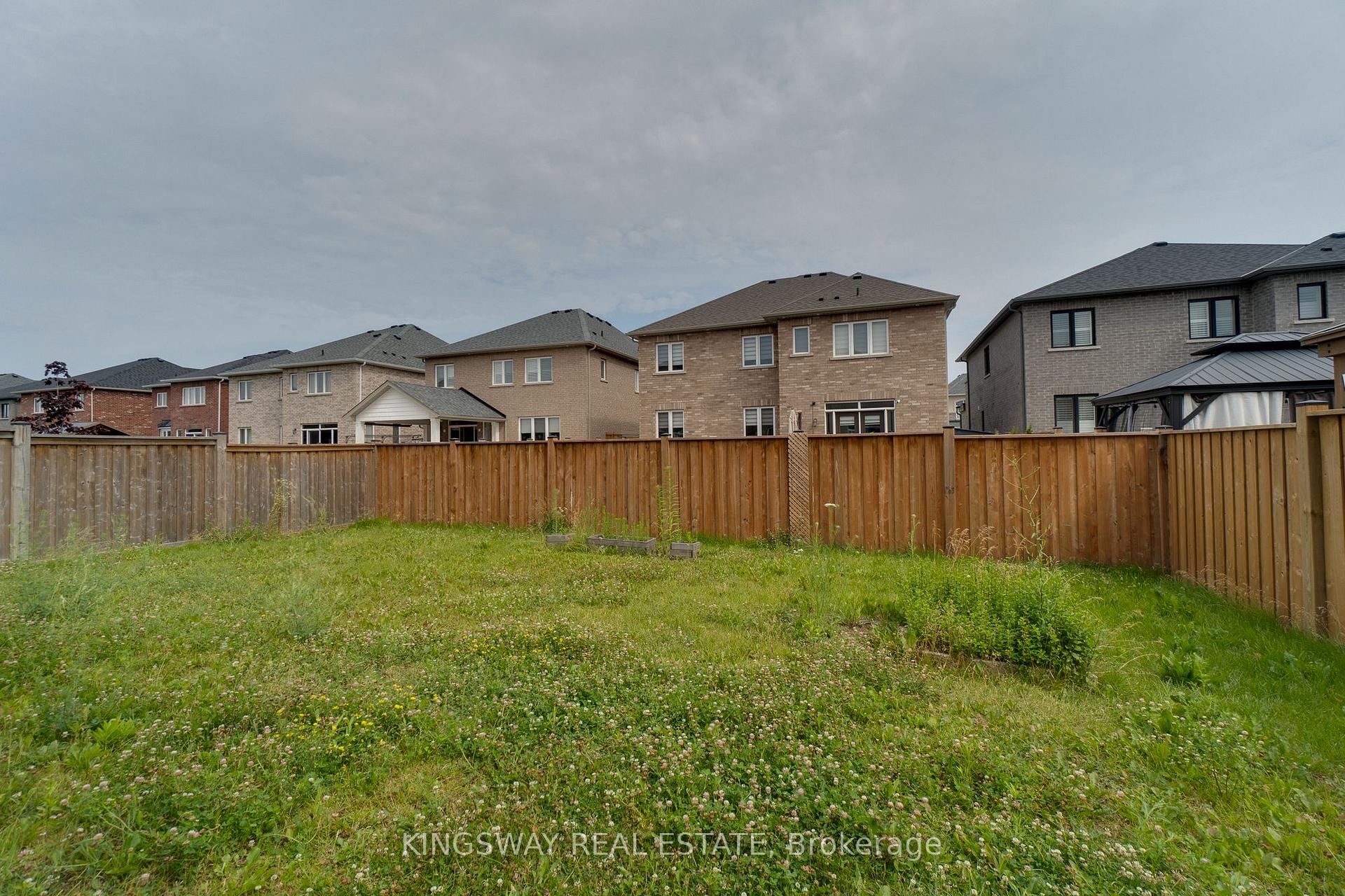 Photo 49 of 177 Whittington Drive, Hamilton, Meadowlands — HOMEH