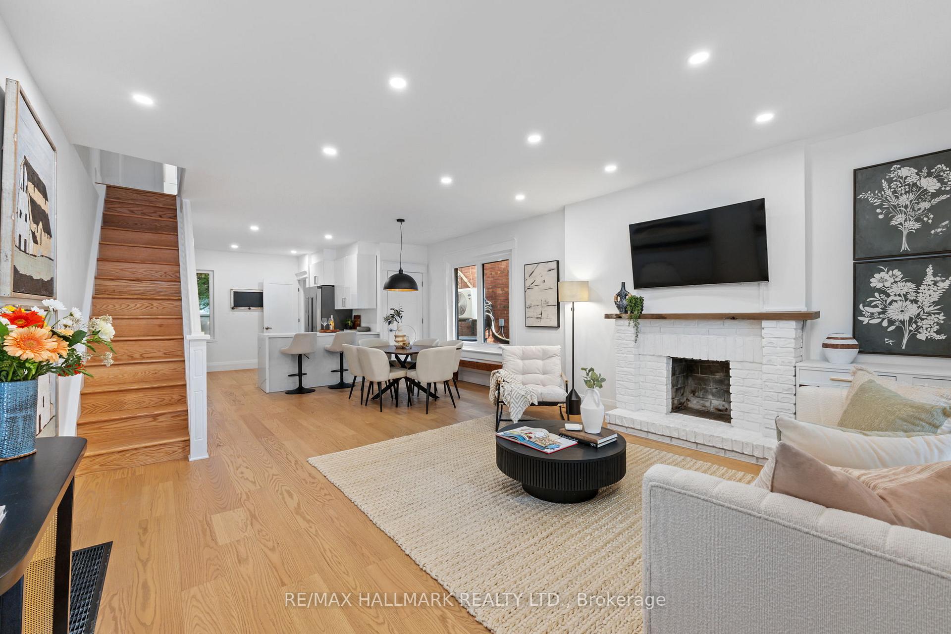 Photo 3 of 424 Kingston Road, Toronto, East End-Danforth — HOMEH