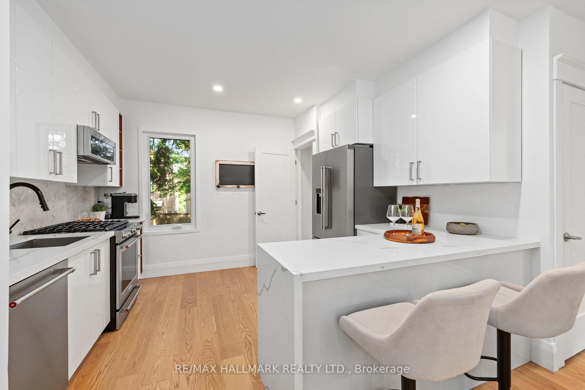 Photo 10 of 424 Kingston Road, Toronto, East End-Danforth — HOMEH