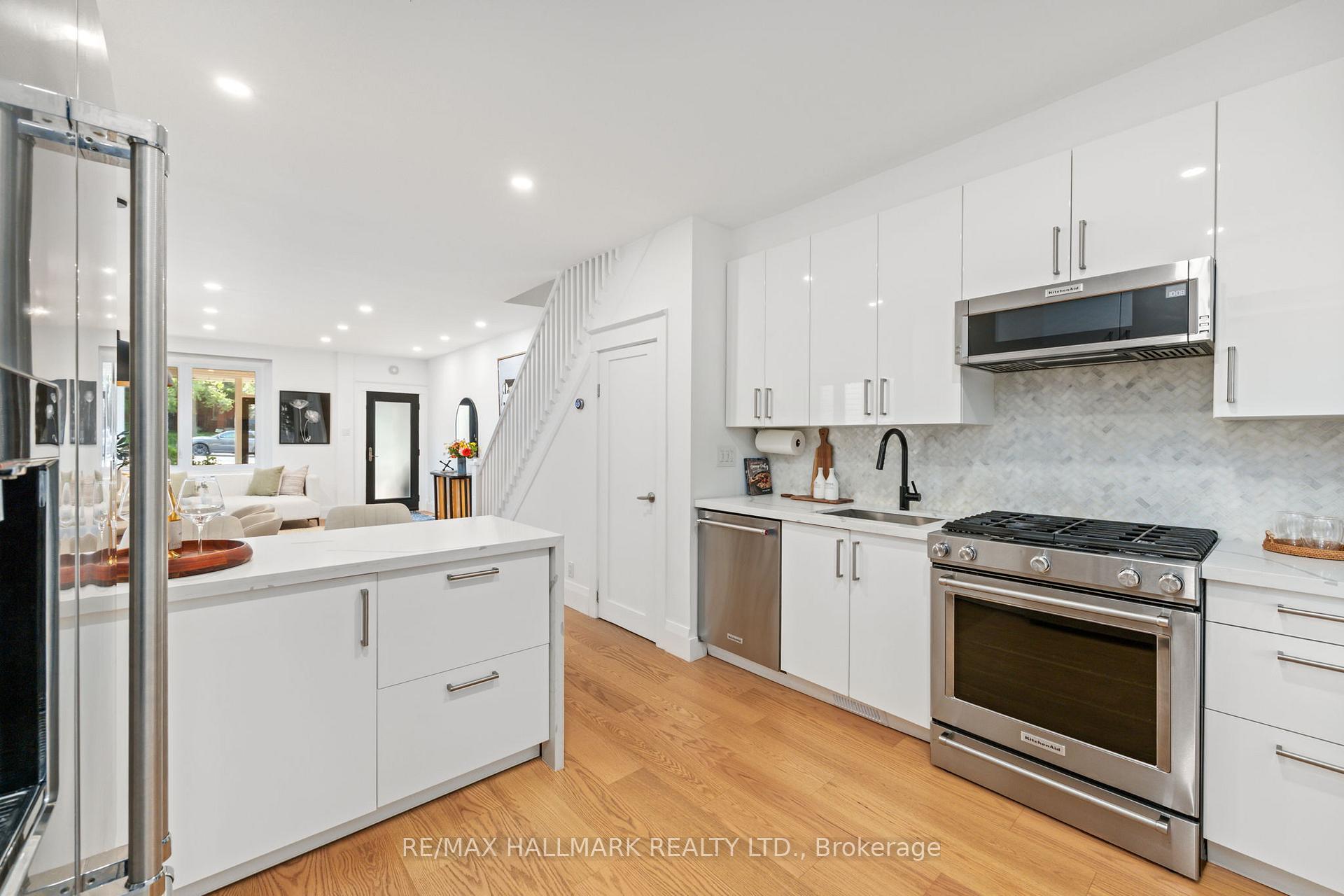 Photo 12 of 424 Kingston Road, Toronto, East End-Danforth — HOMEH