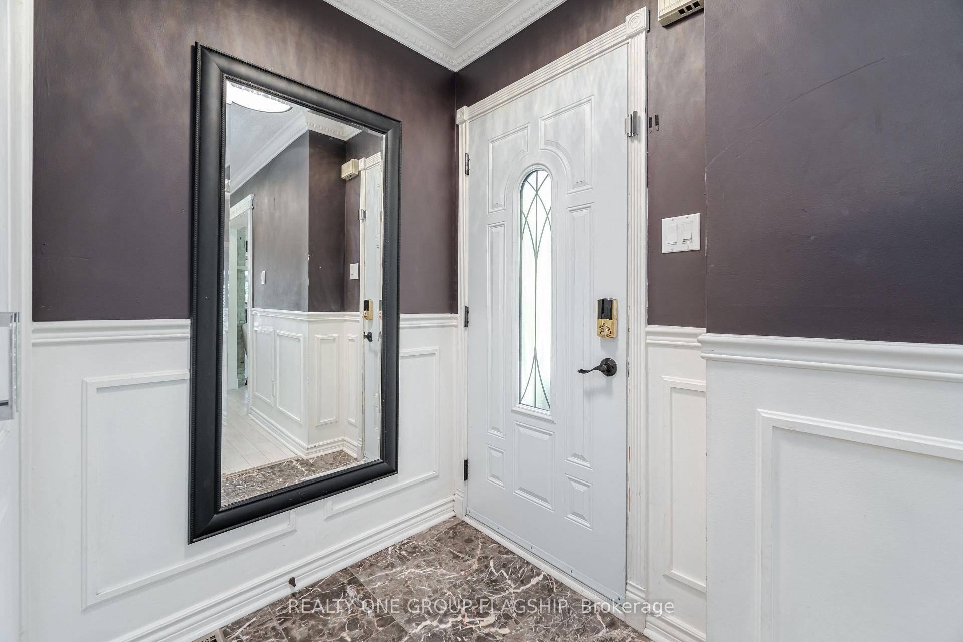 Photo 9 of 7267 Windbreak Court, Mississauga, Meadowvale — HOMEH