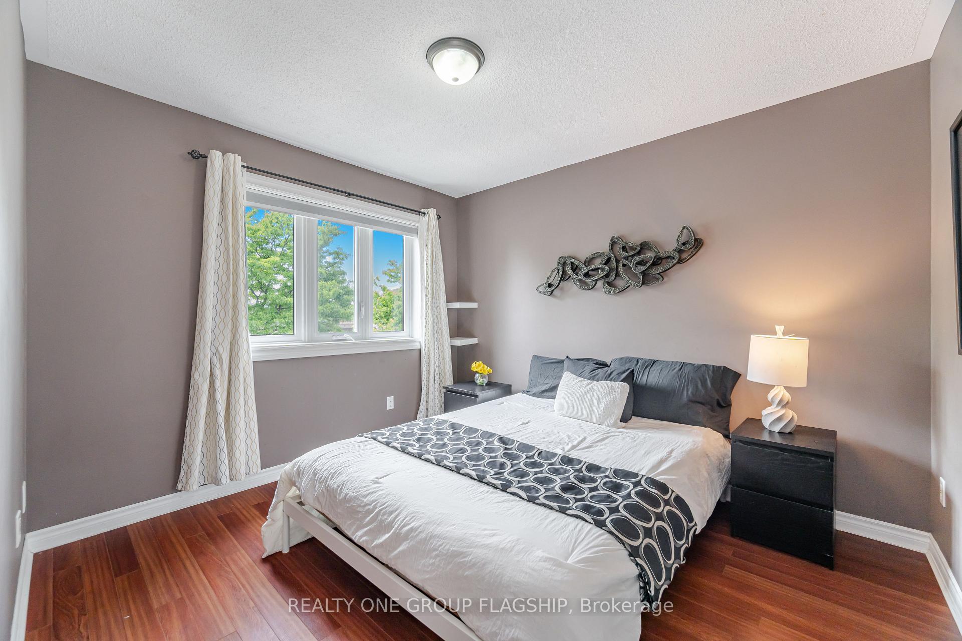 Photo 30 of 7267 Windbreak Court, Mississauga, Meadowvale — HOMEH