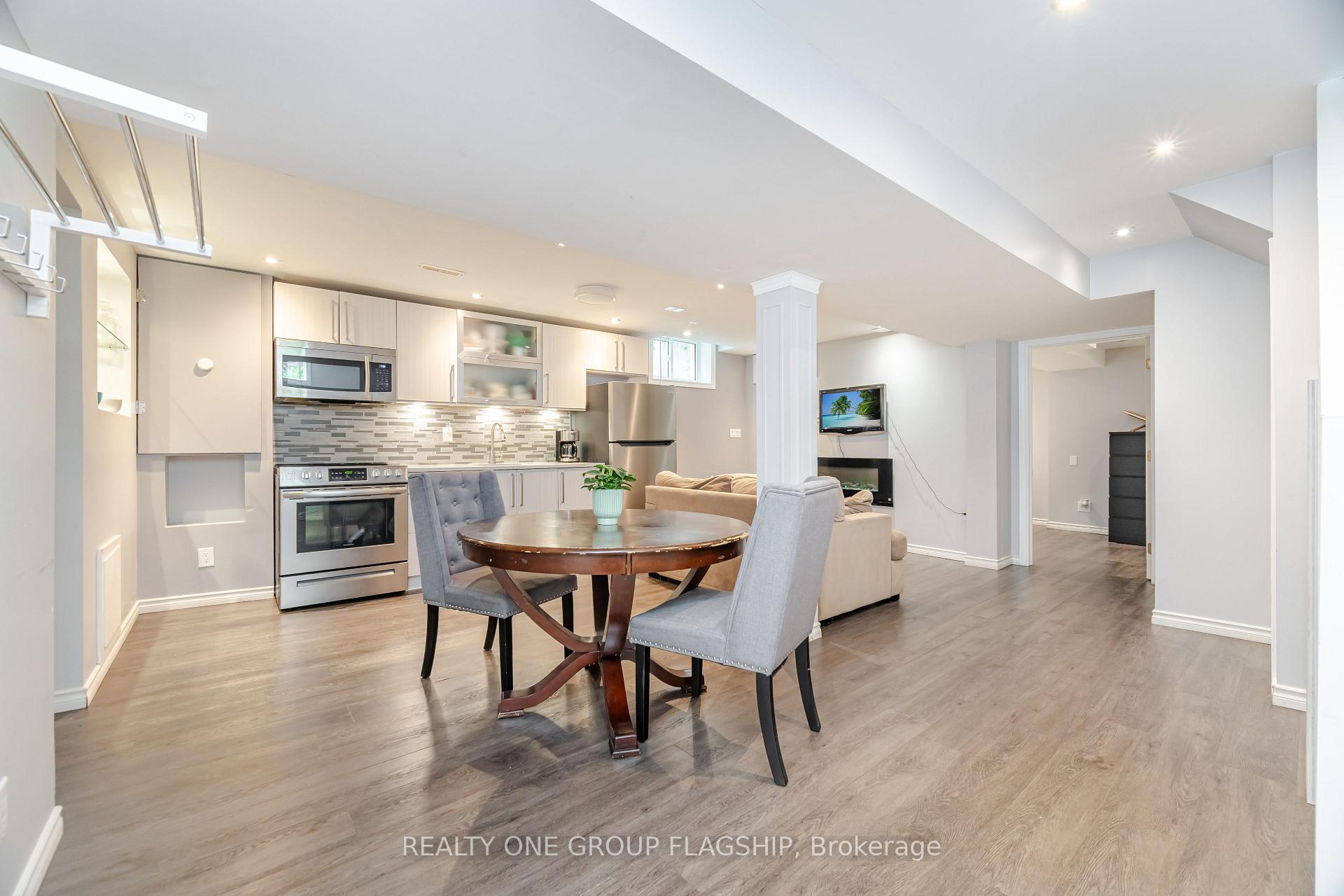 Photo 36 of 7267 Windbreak Court, Mississauga, Meadowvale — HOMEH