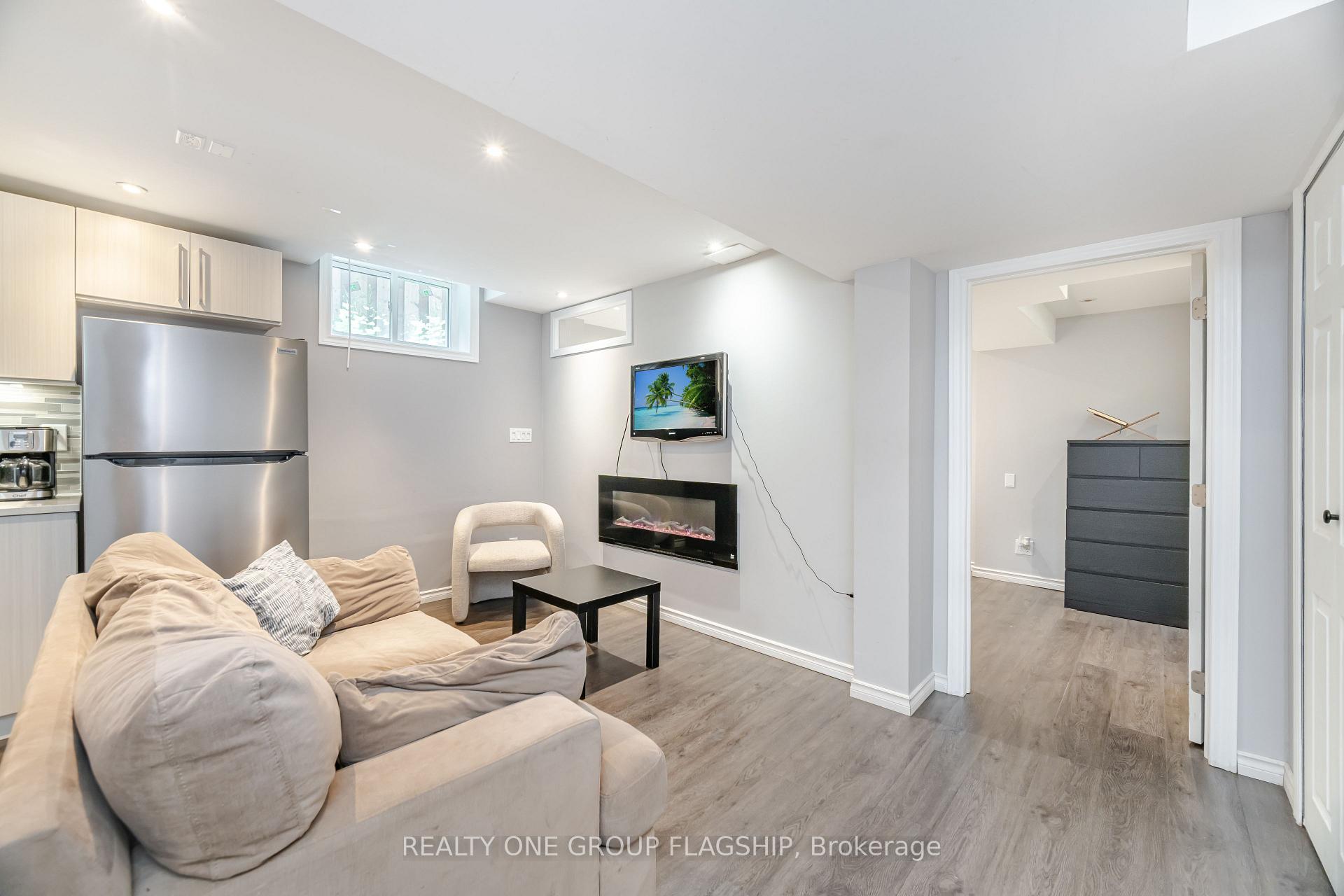 Photo 40 of 7267 Windbreak Court, Mississauga, Meadowvale — HOMEH