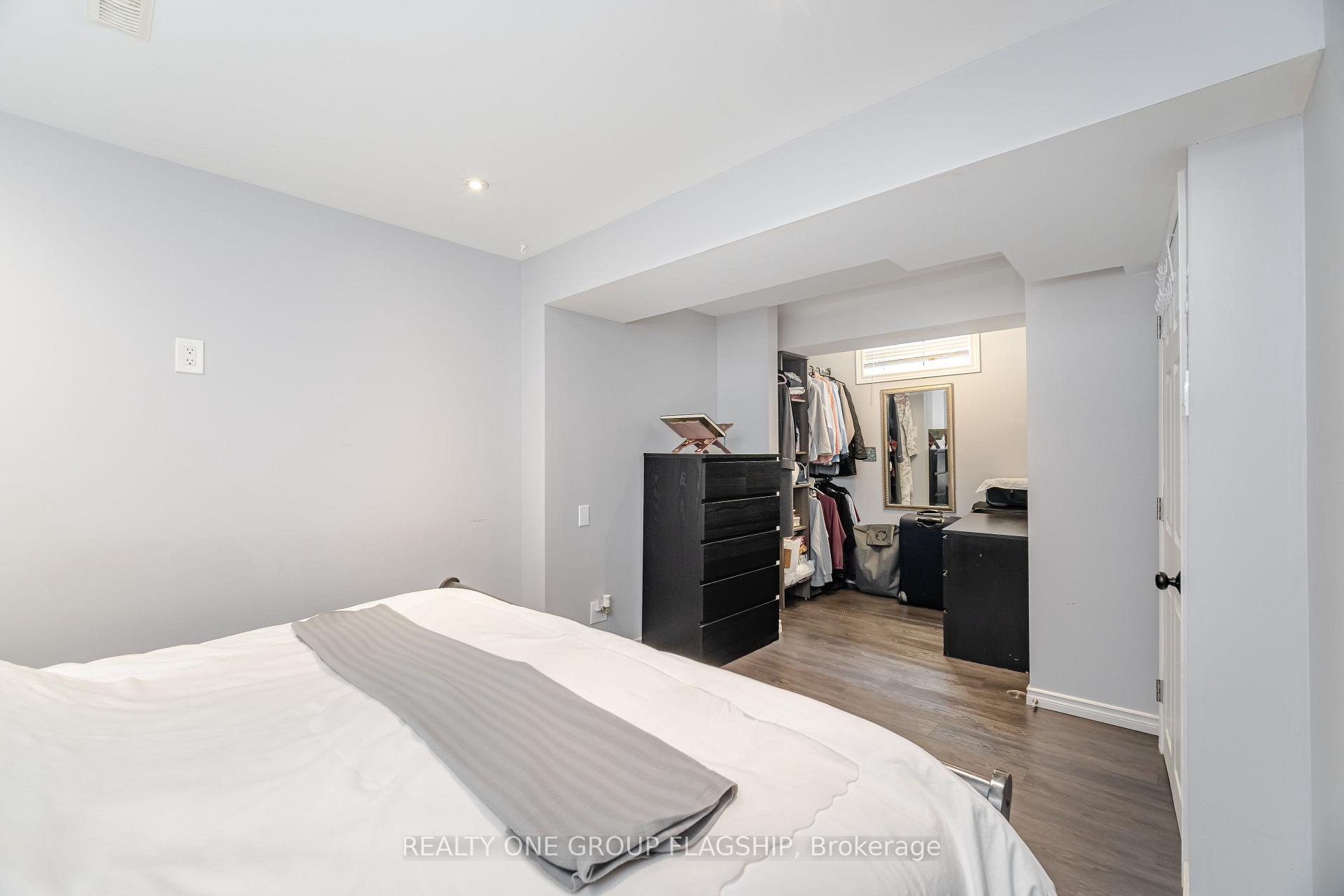 Photo 43 of 7267 Windbreak Court, Mississauga, Meadowvale — HOMEH