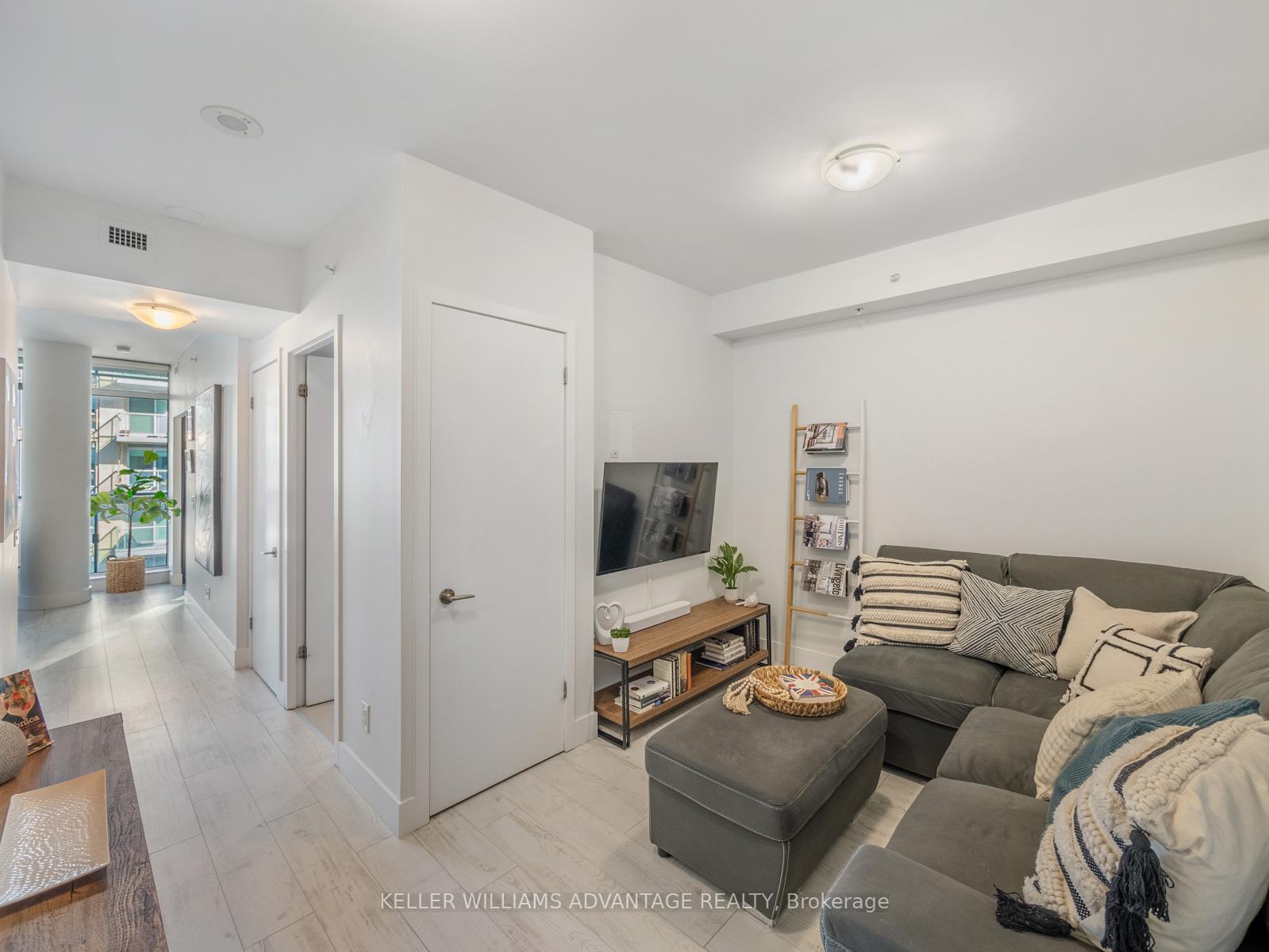 Photo 4 of Unit 808, 39 Sherbourne Street, Toronto, Moss Park — HOMEH
